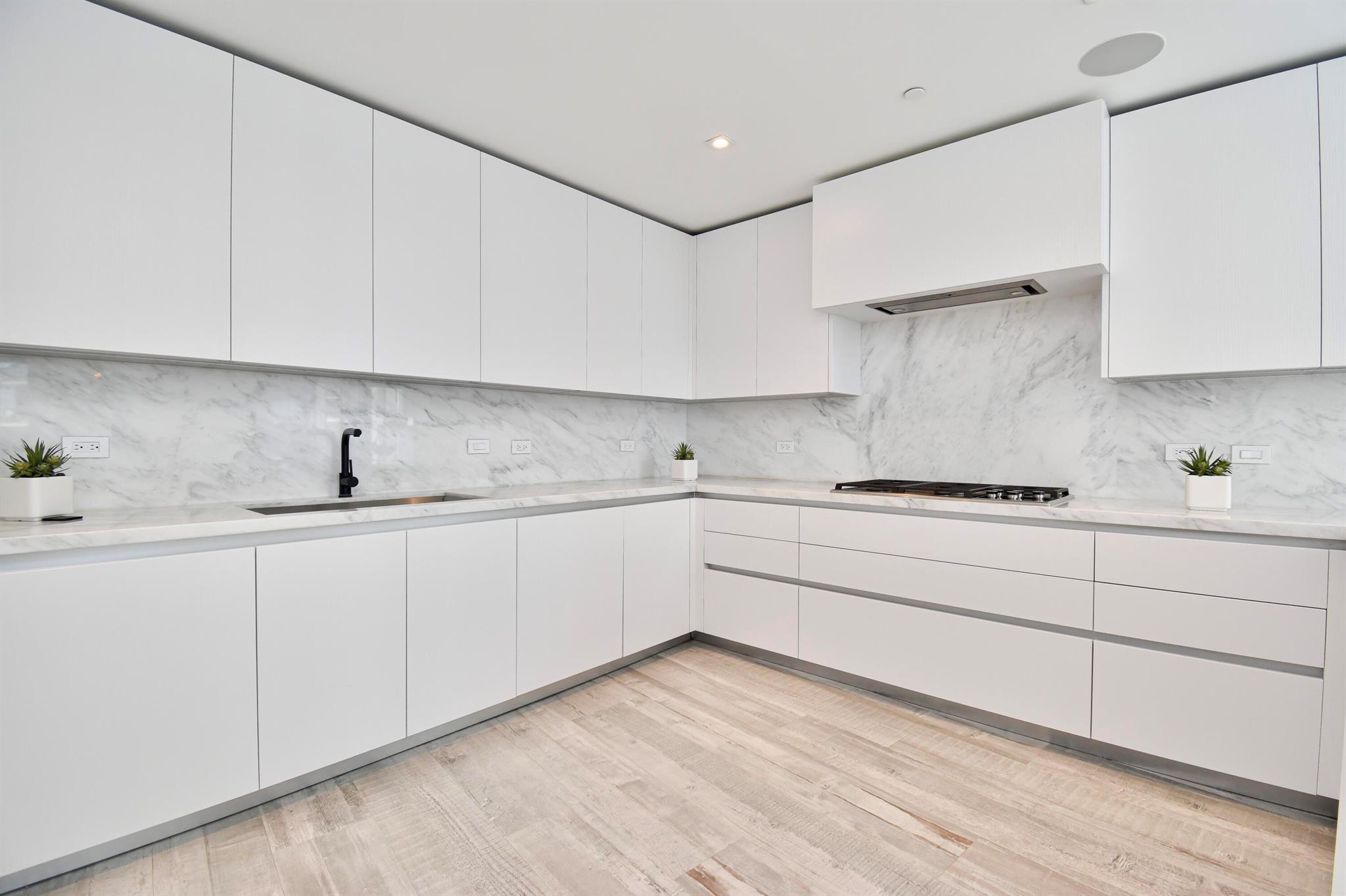 2200 N Ocean Boulevard S906