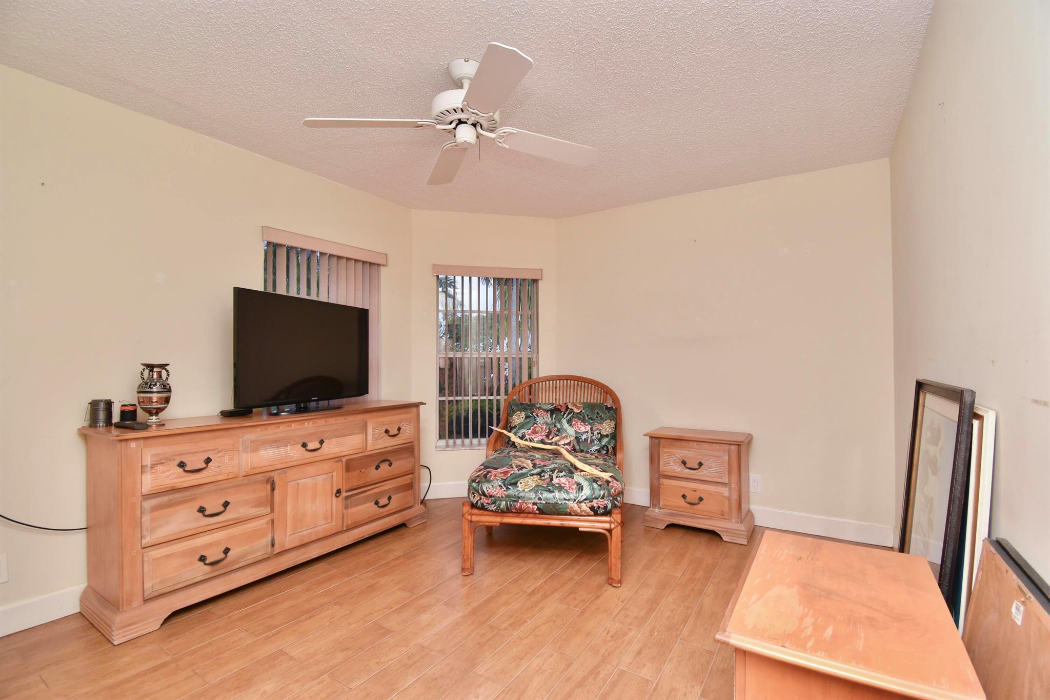 6149 Greenspointe Drive