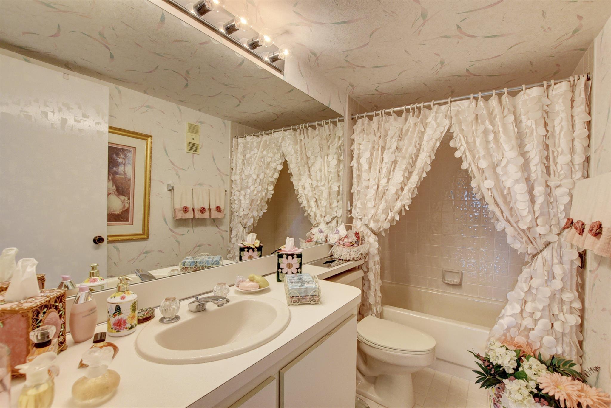 15244 Lakes Of Delray Boulevard 208