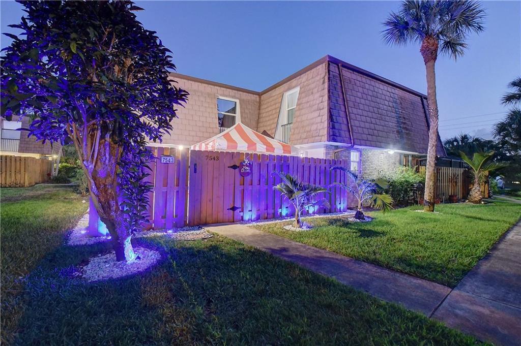 7543 Courtyard Run Run E 52