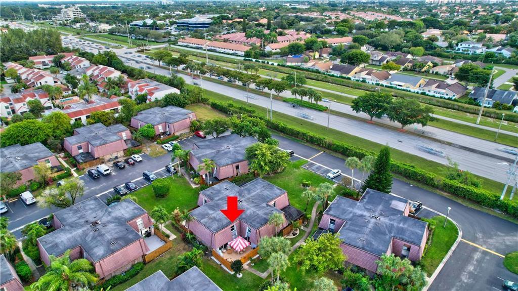 7543 Courtyard Run Run E 52