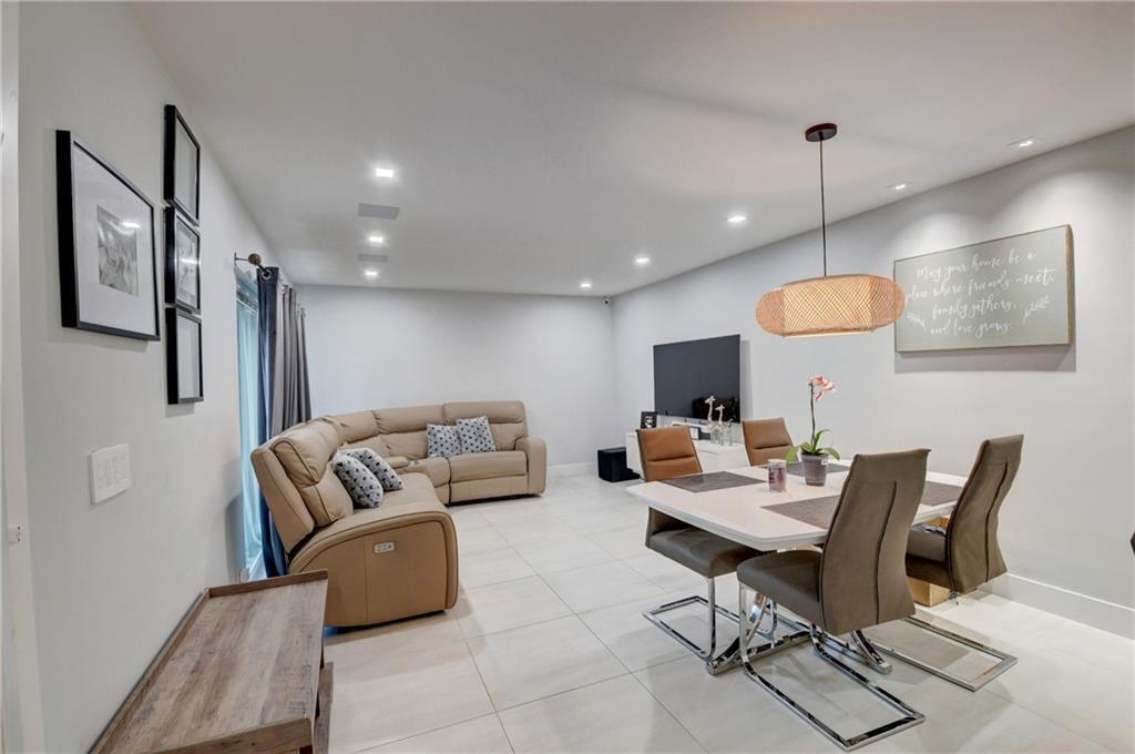 7543 Courtyard Run Run E 52