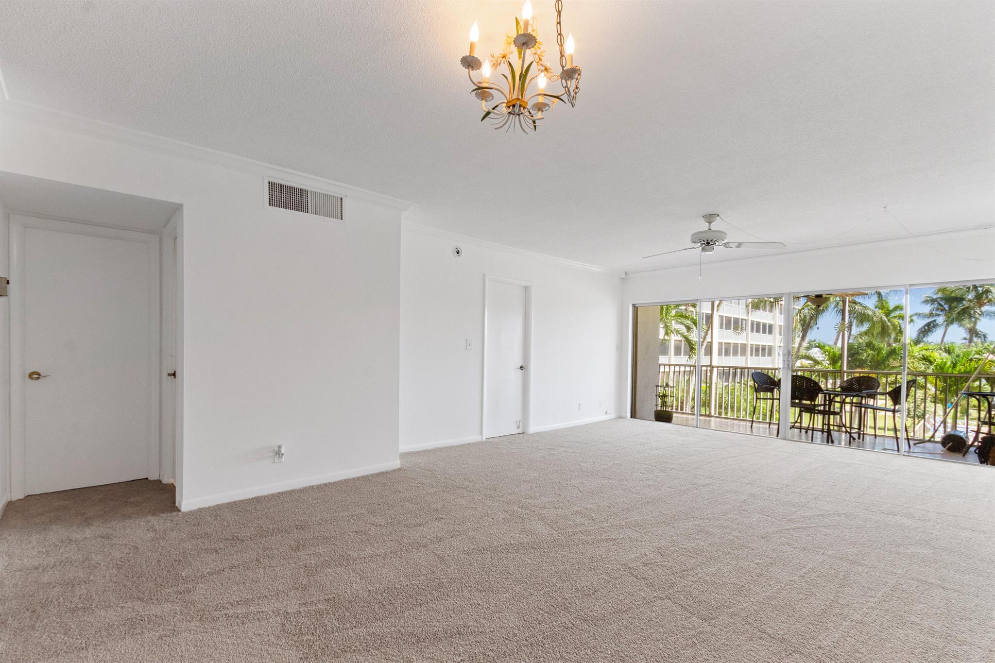 400 N Federal Highway 209