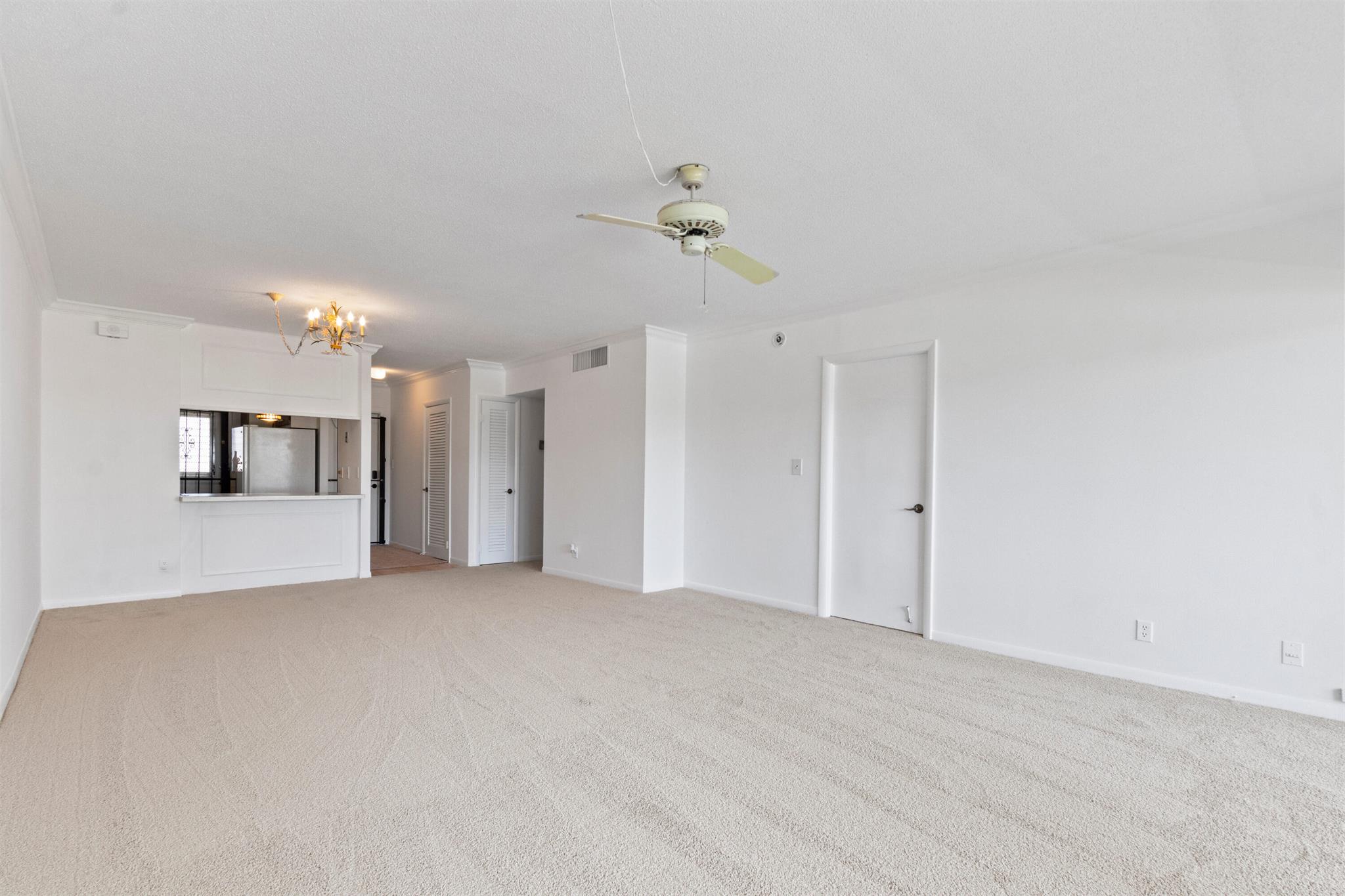 400 N Federal Highway 209