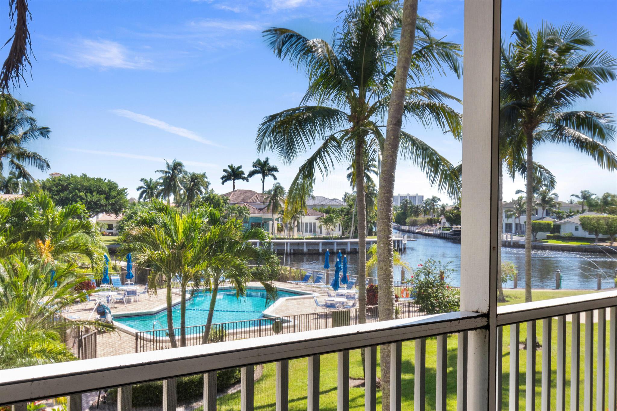 400 N Federal Highway 209