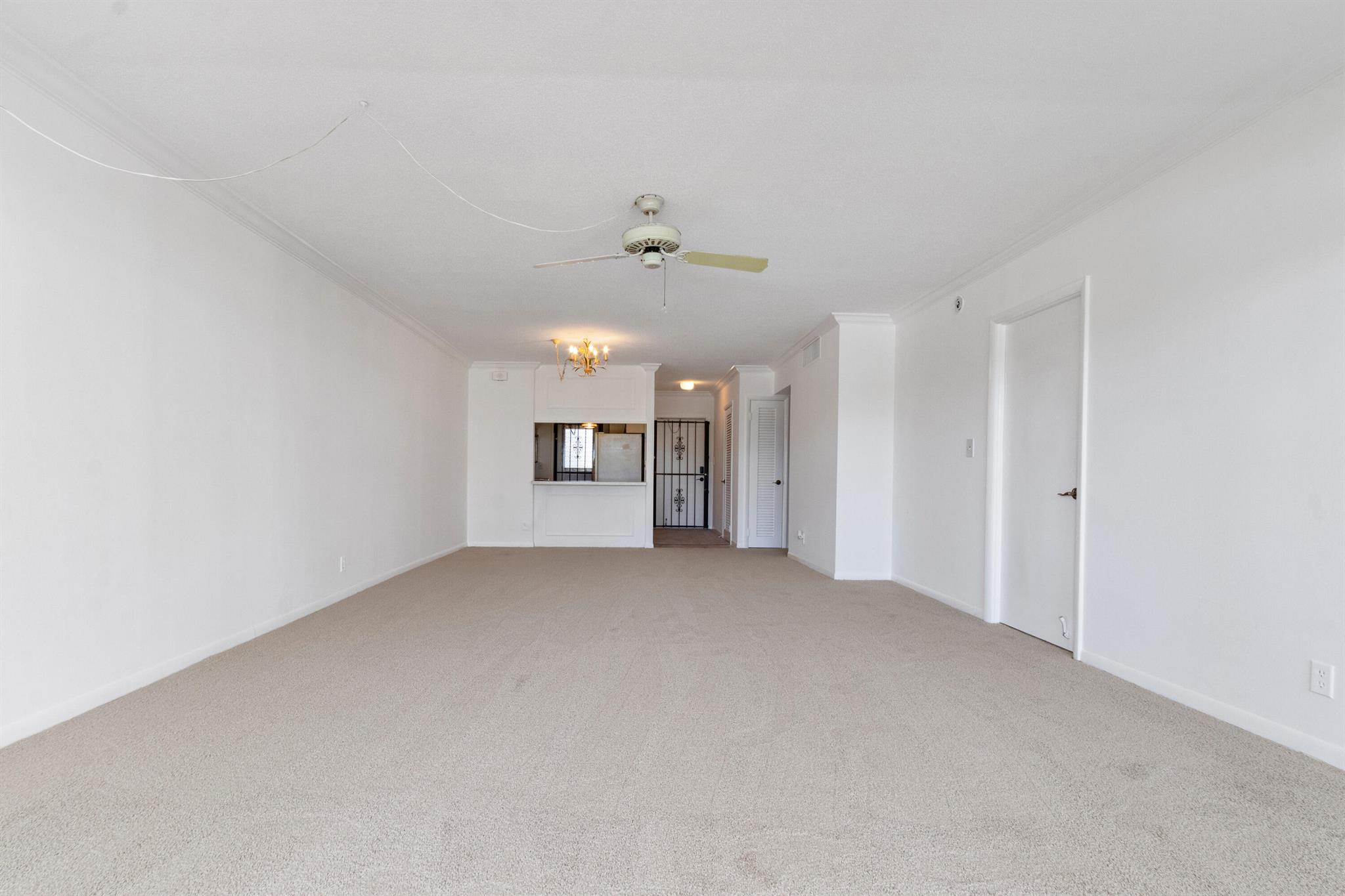 400 N Federal Highway 209