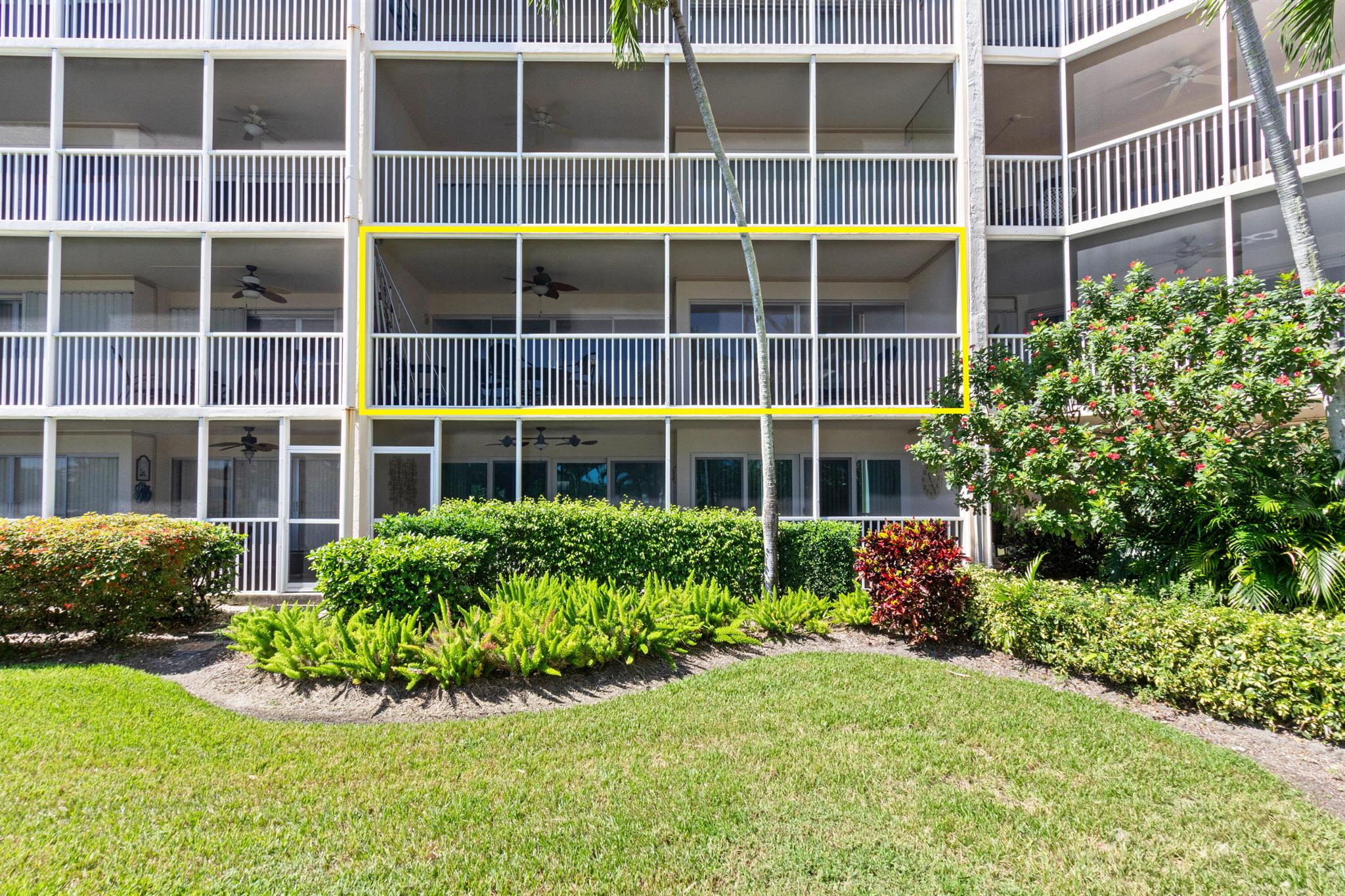 400 N Federal Highway 209