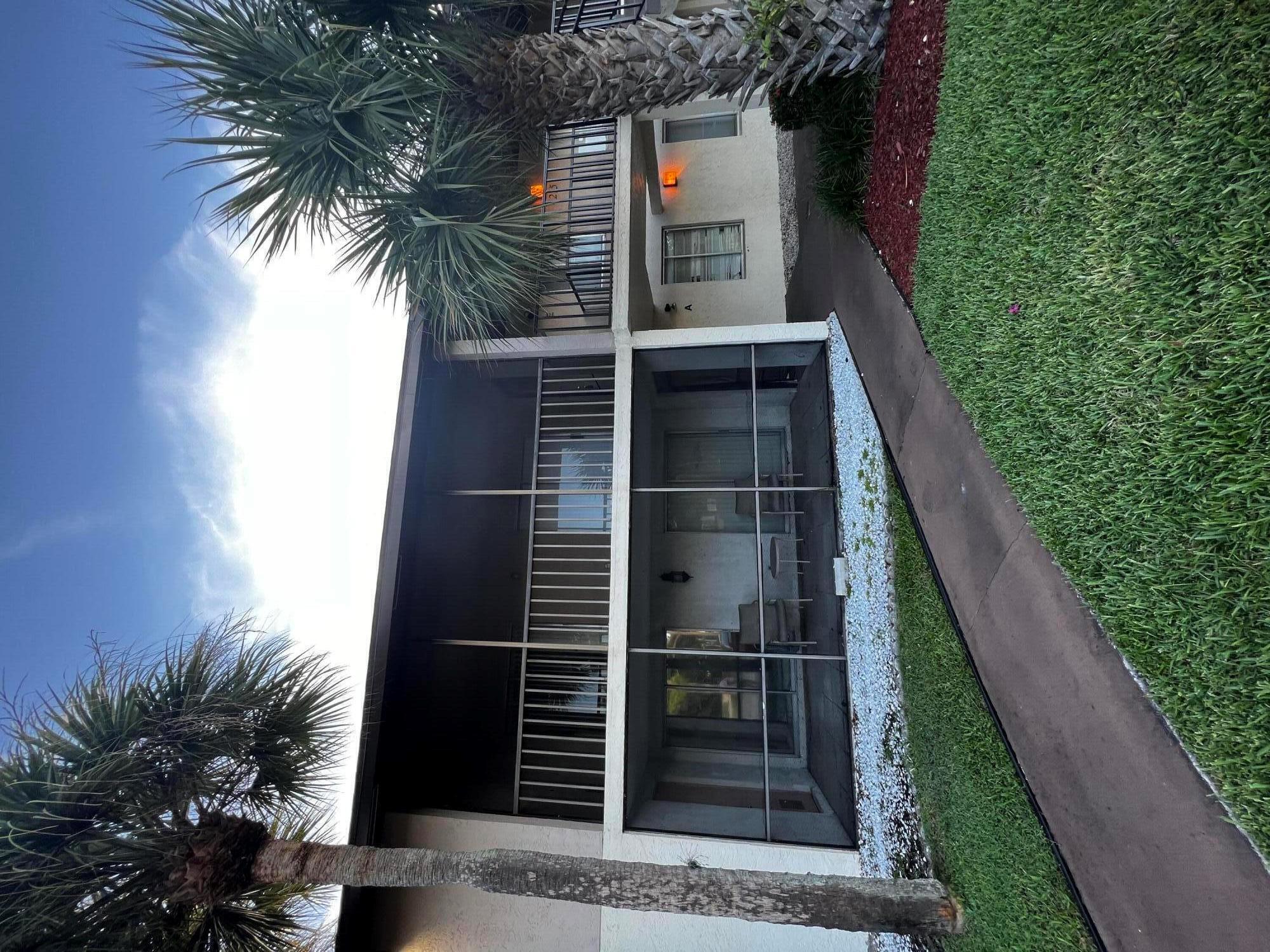 4215 S 57th Avenue E