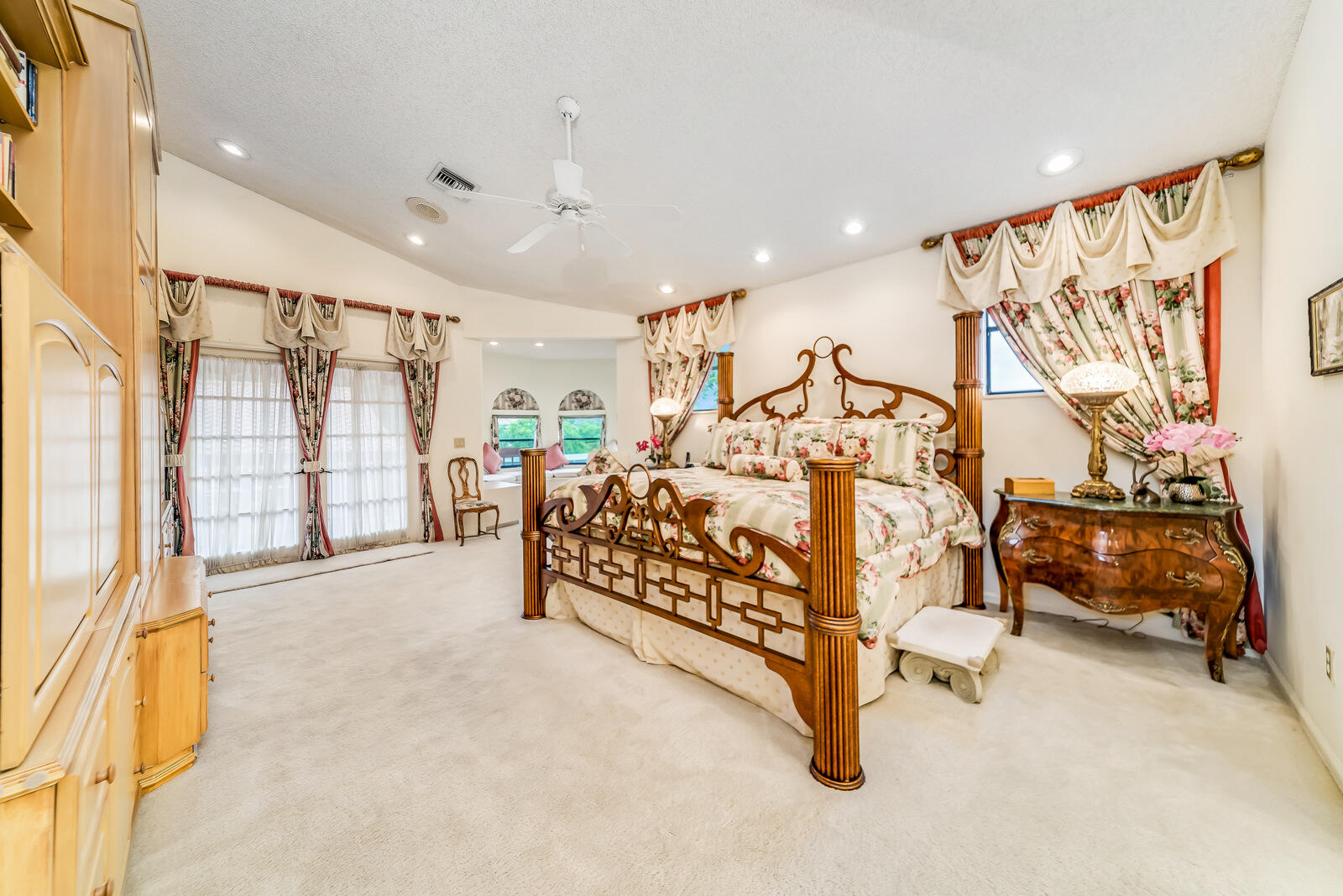 22628 Esplanada Circle W