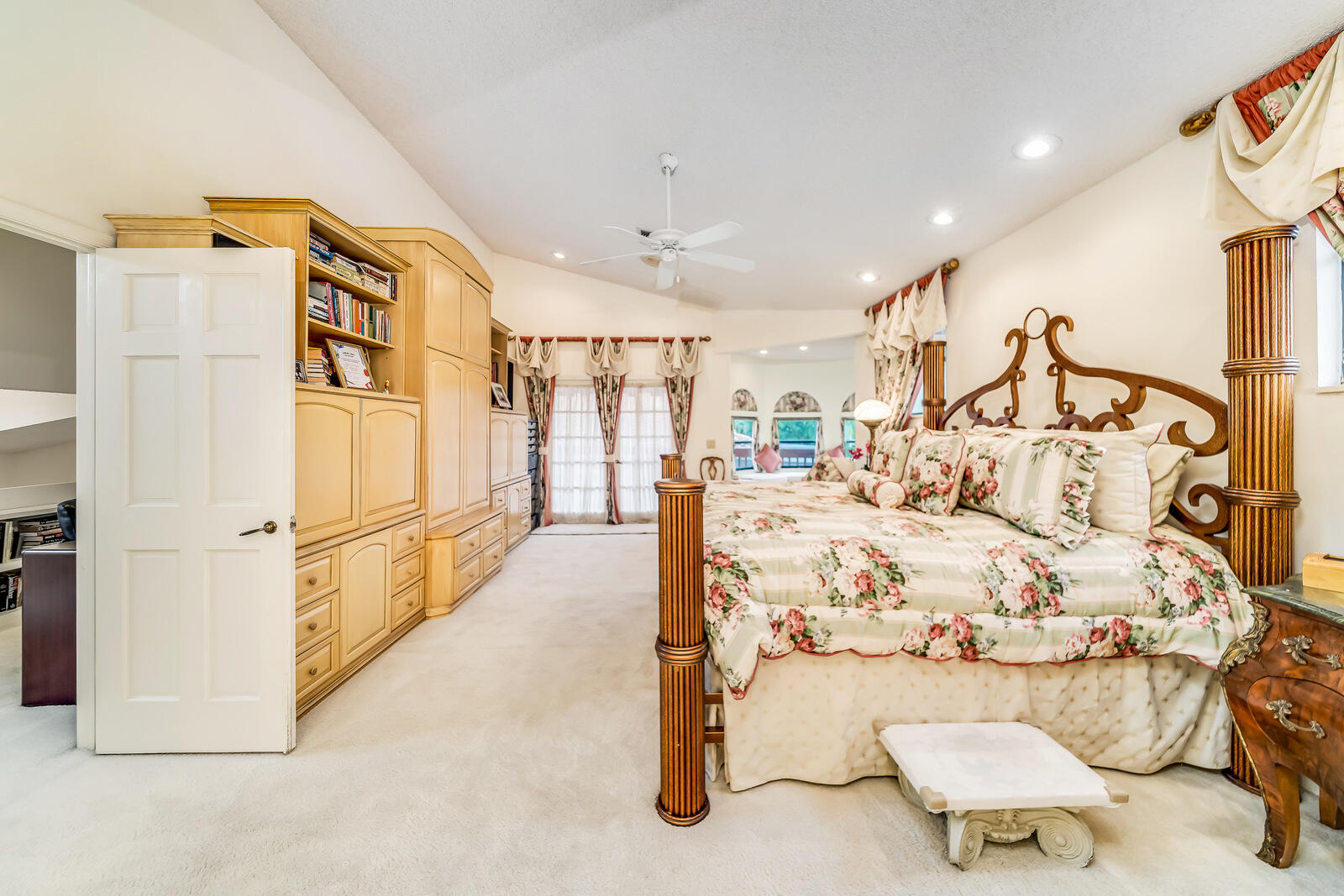 22628 Esplanada Circle W