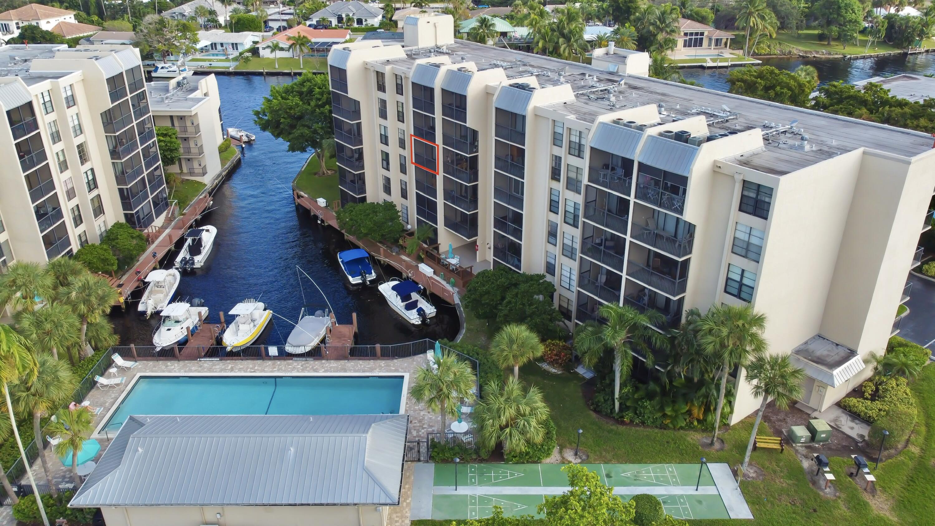 21 Royal Palm Way 405