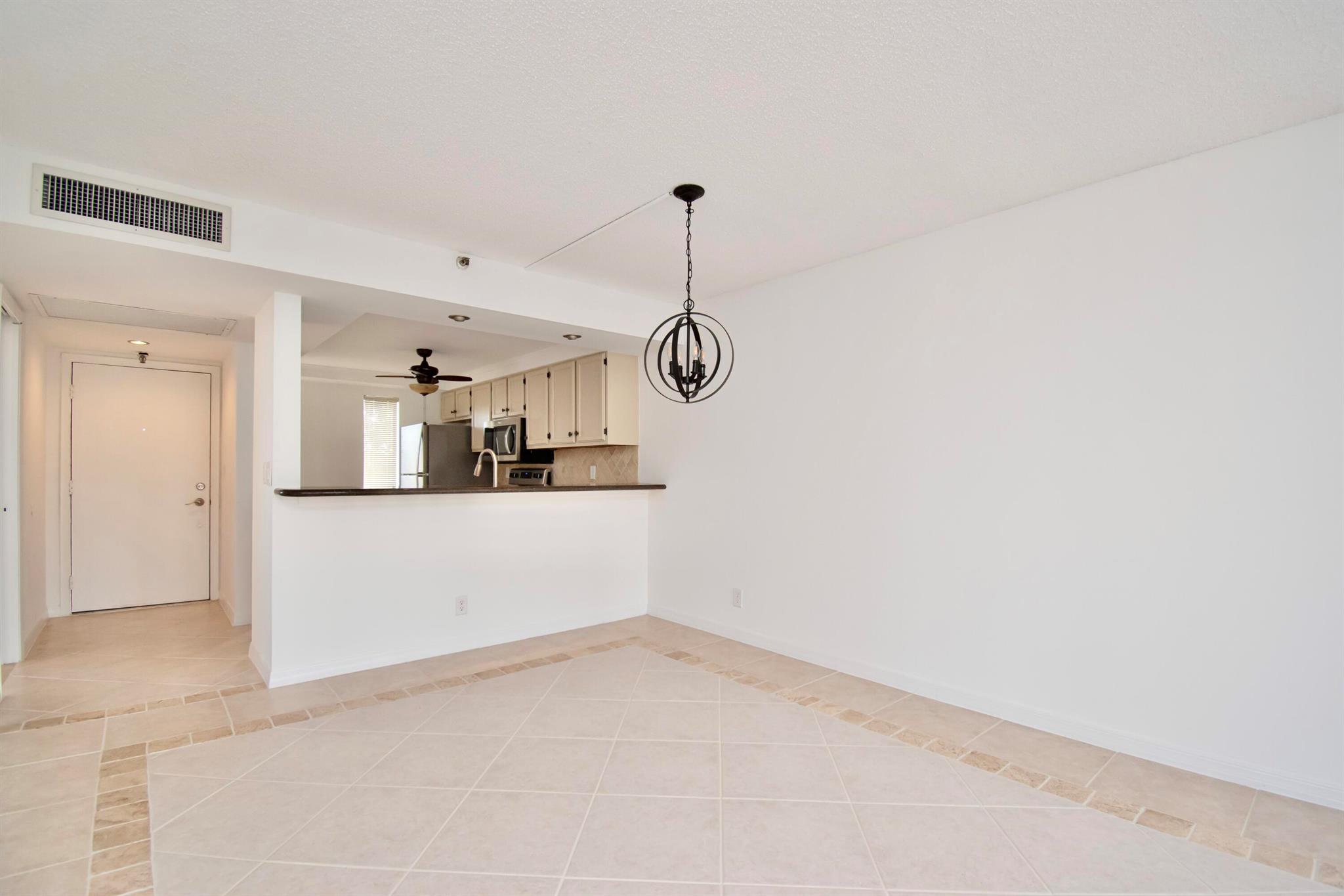 21 Royal Palm Way 405