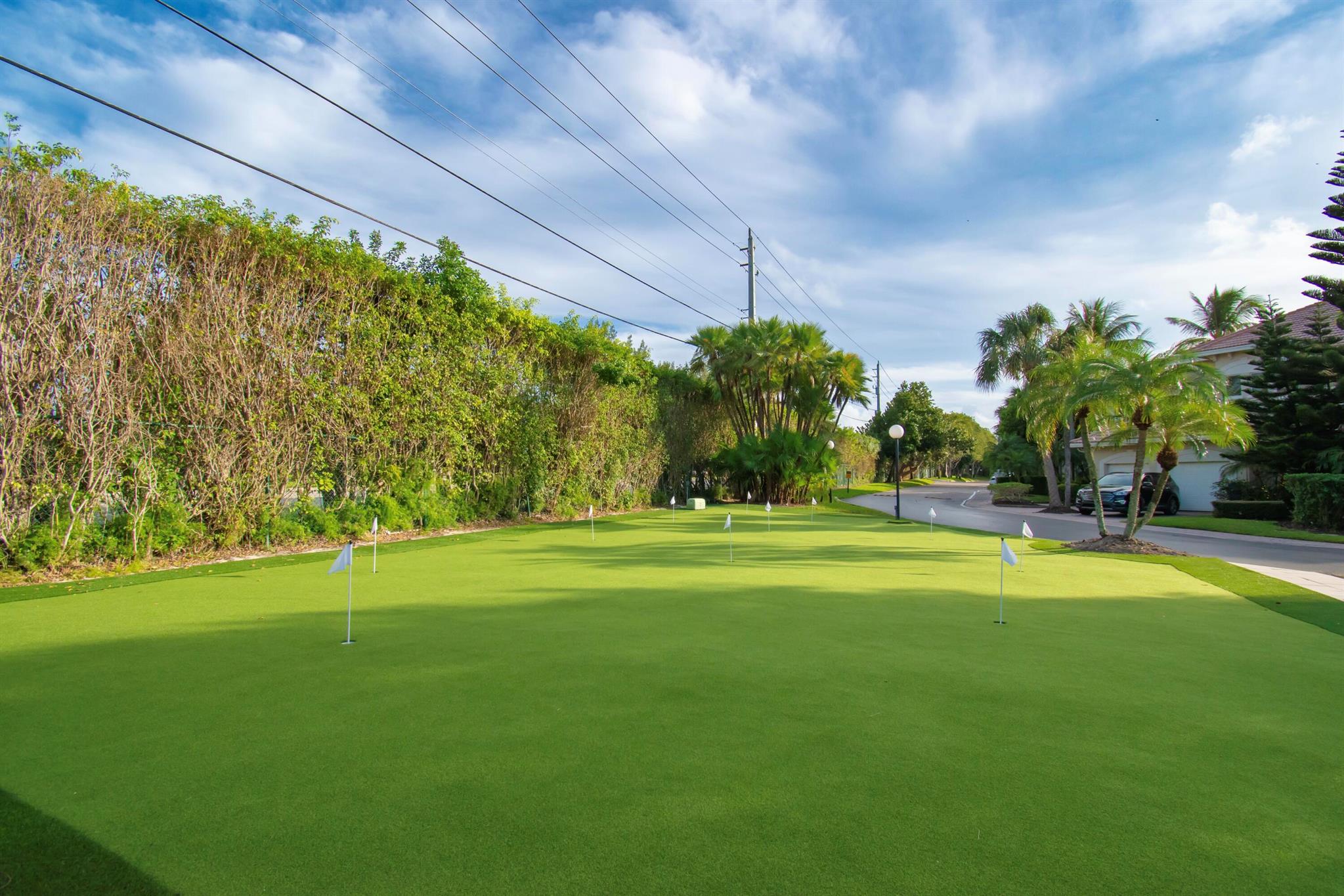 21 Royal Palm Way 405