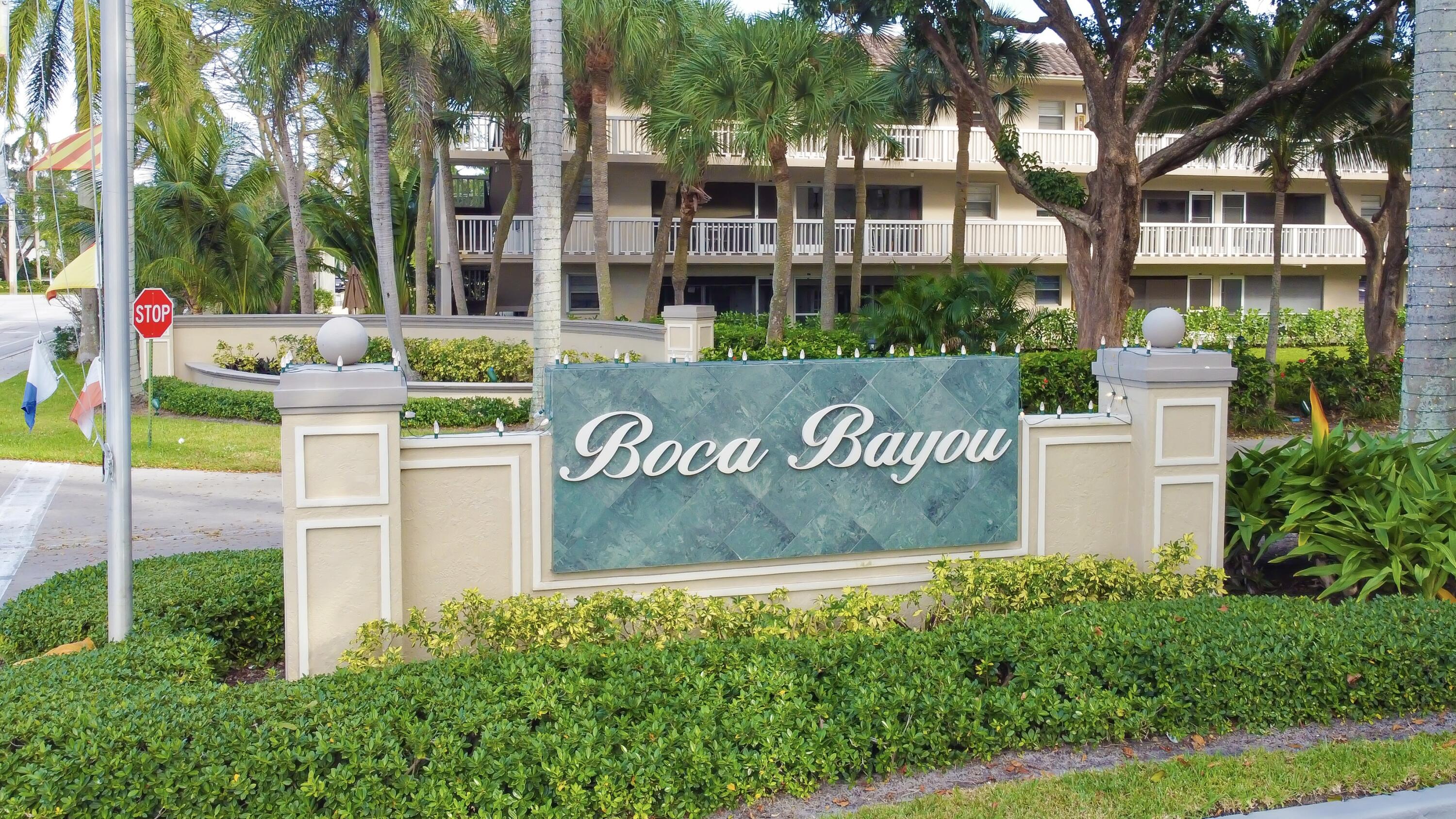 21 Royal Palm Way 405