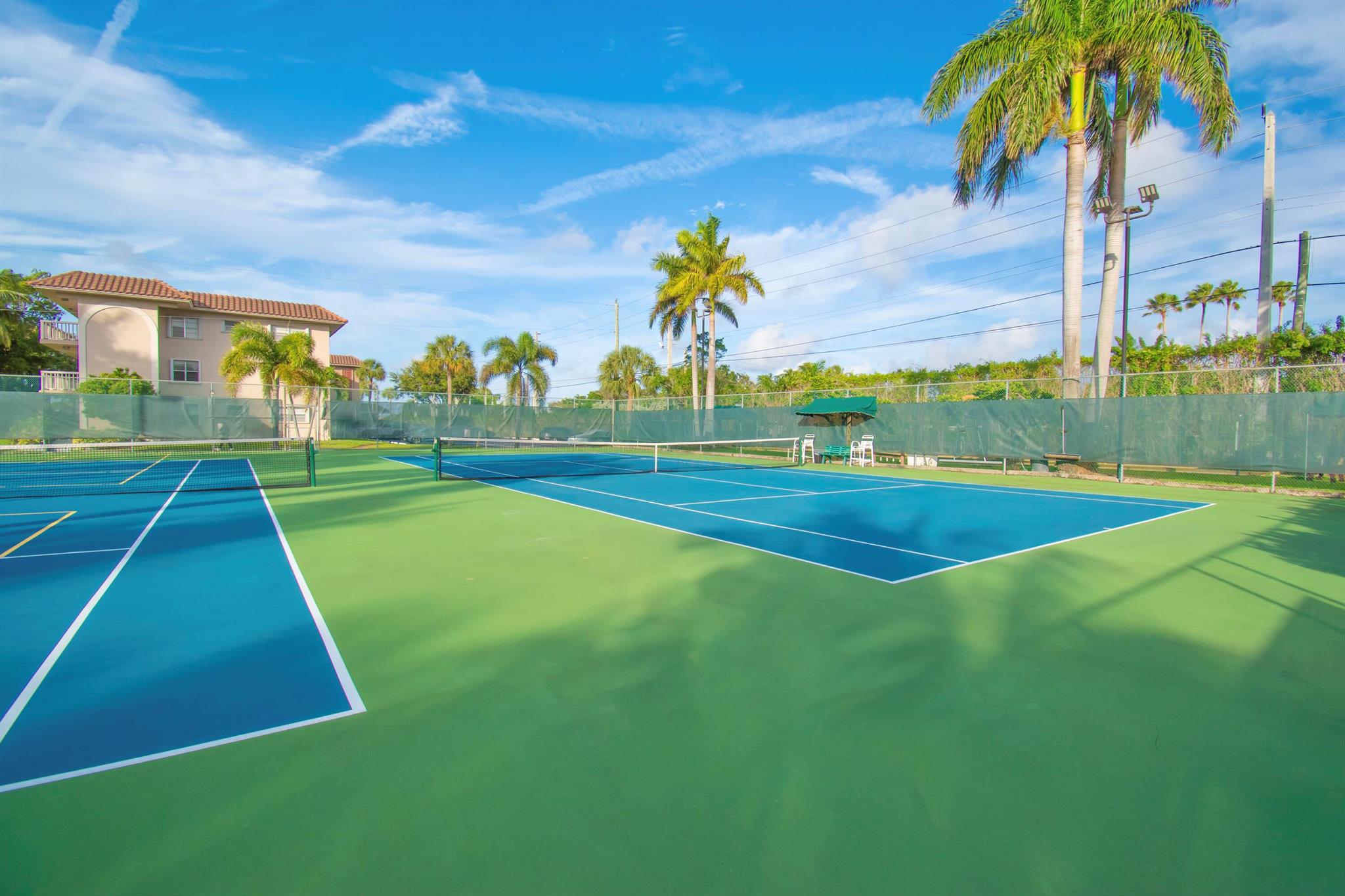 21 Royal Palm Way 405