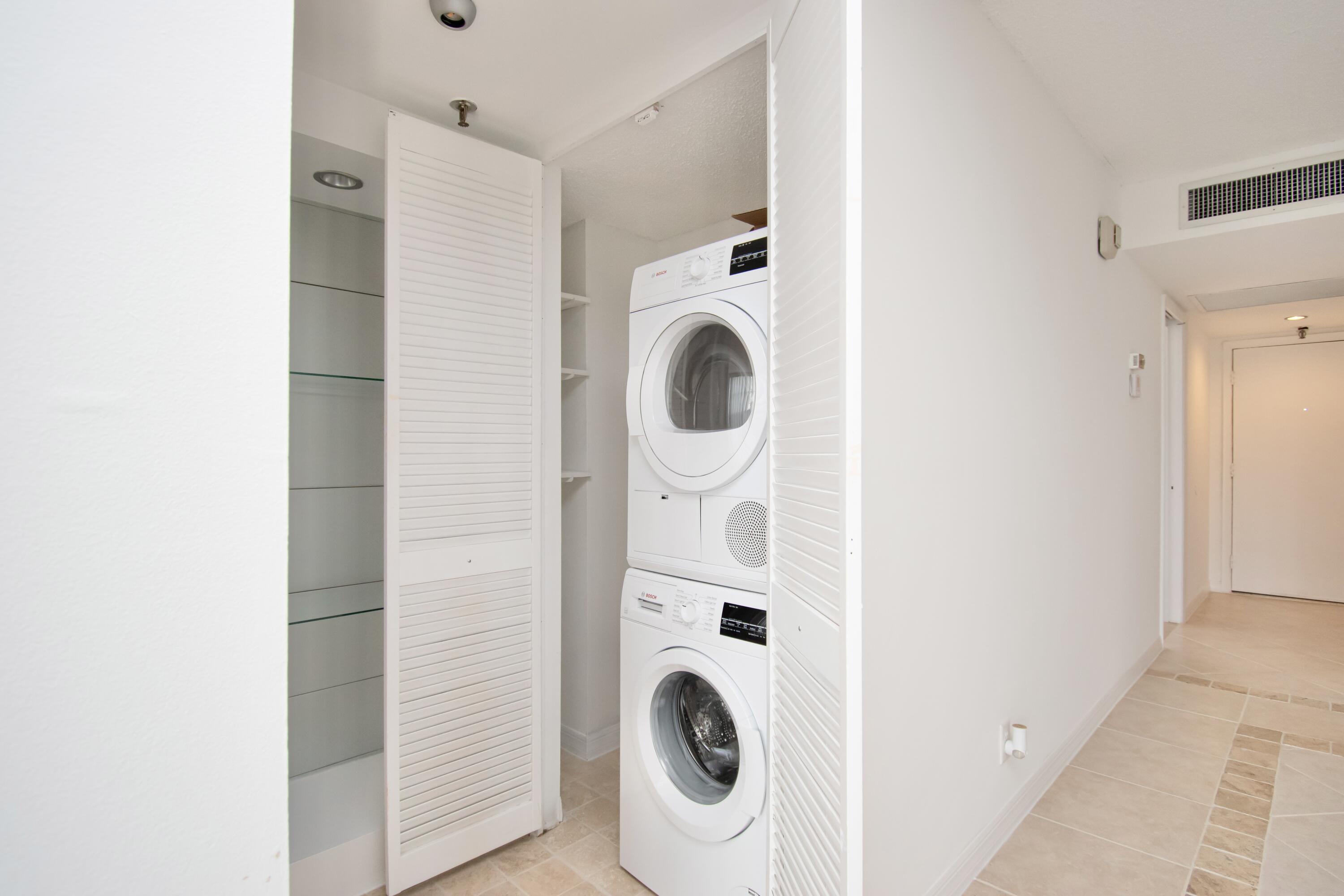 21 Royal Palm Way 405