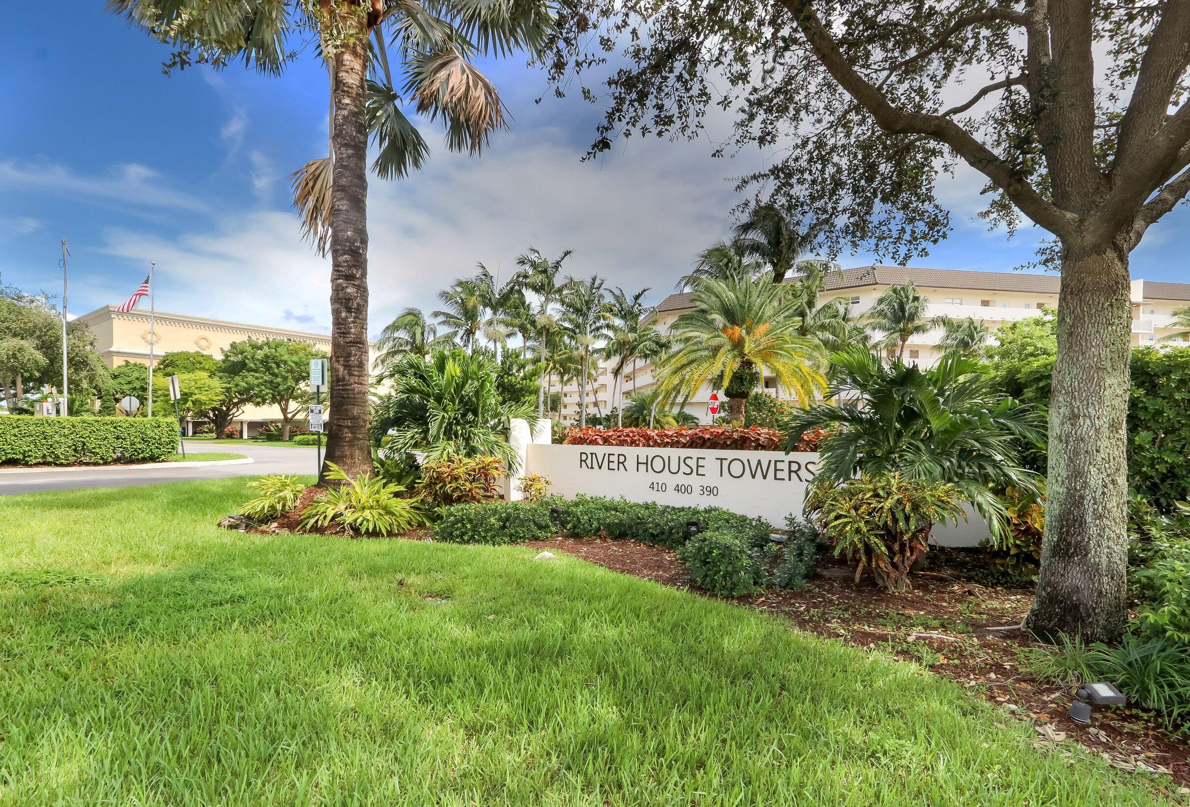 400 N Federal Highway 208