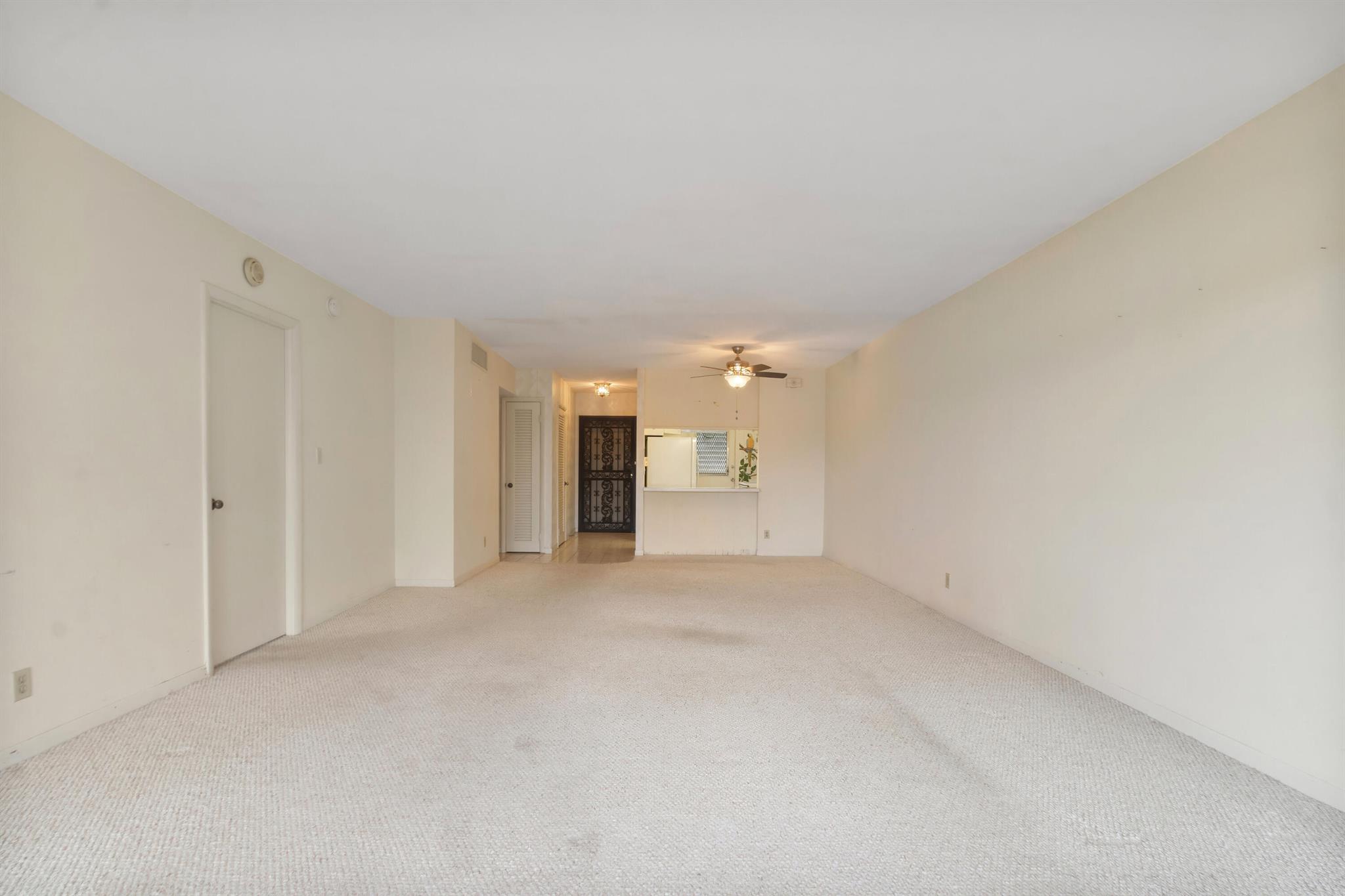 400 N Federal Highway 208