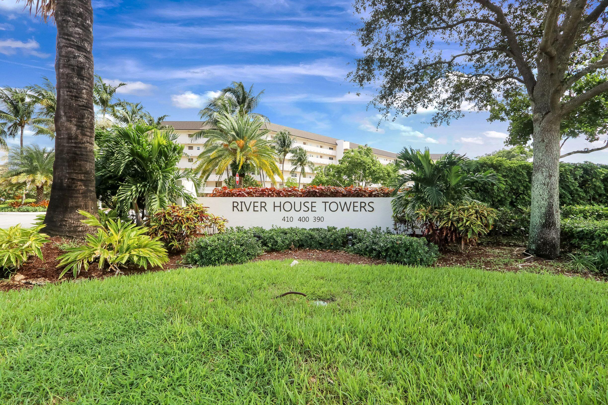 400 N Federal Highway 208