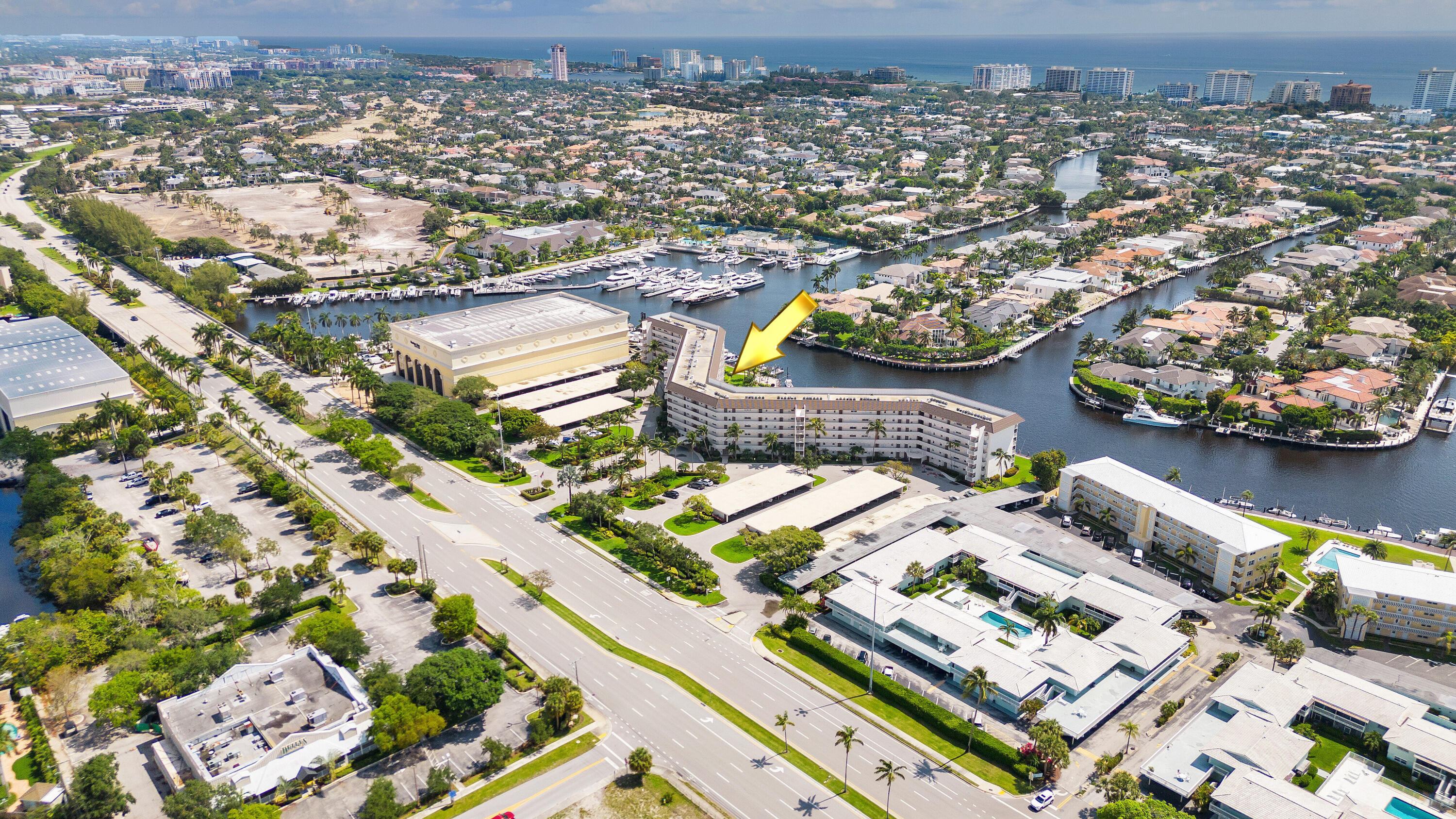 400 N Federal Highway 208