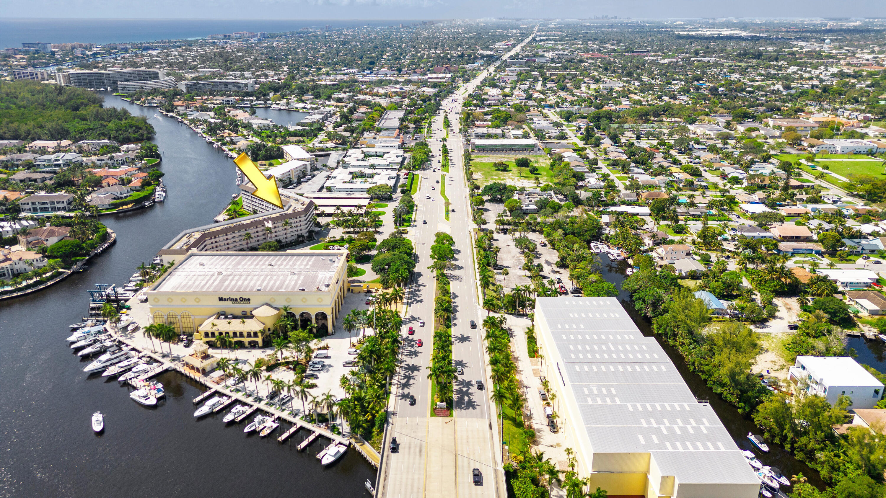 400 N Federal Highway 208