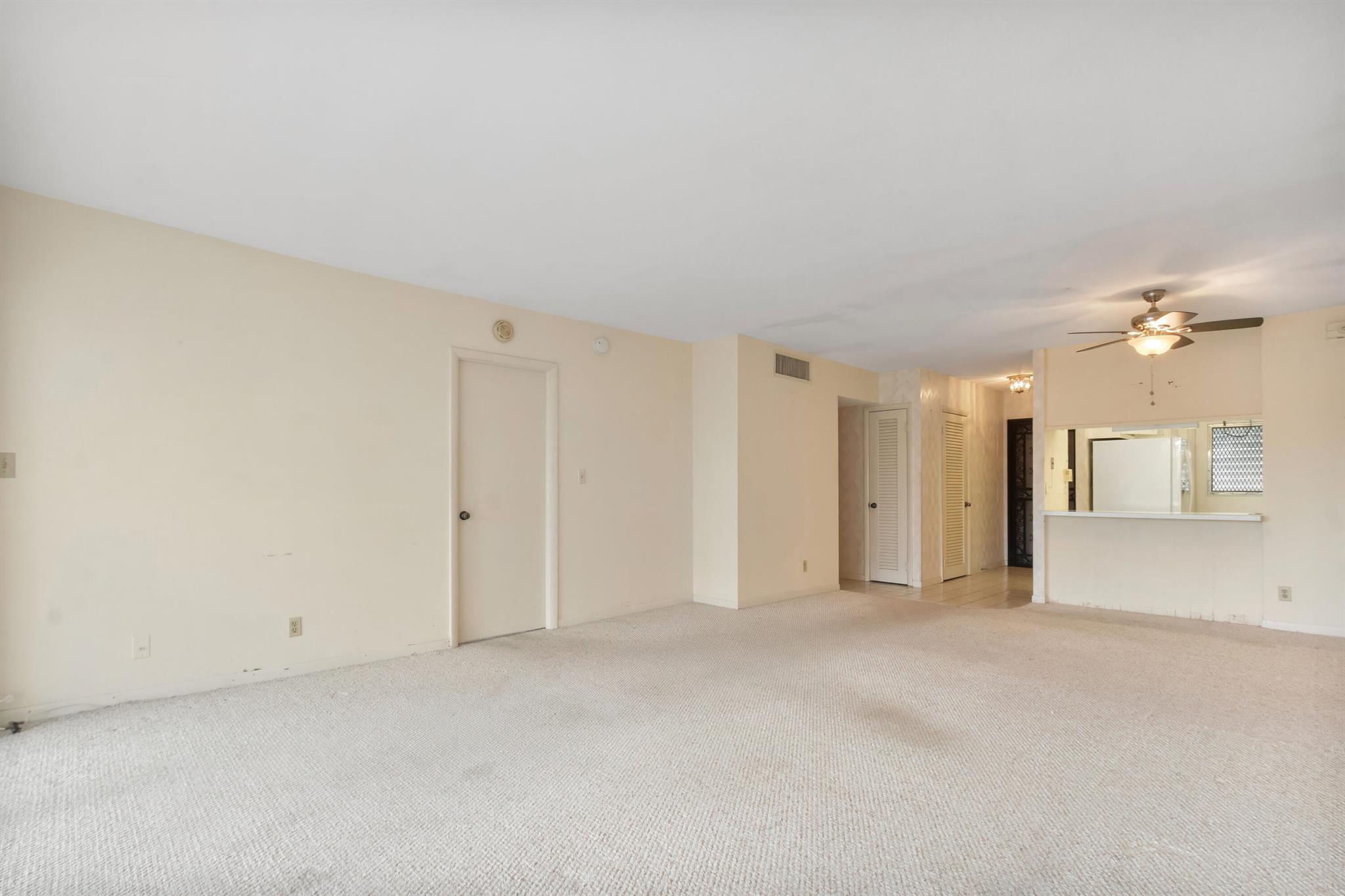 400 N Federal Highway 208