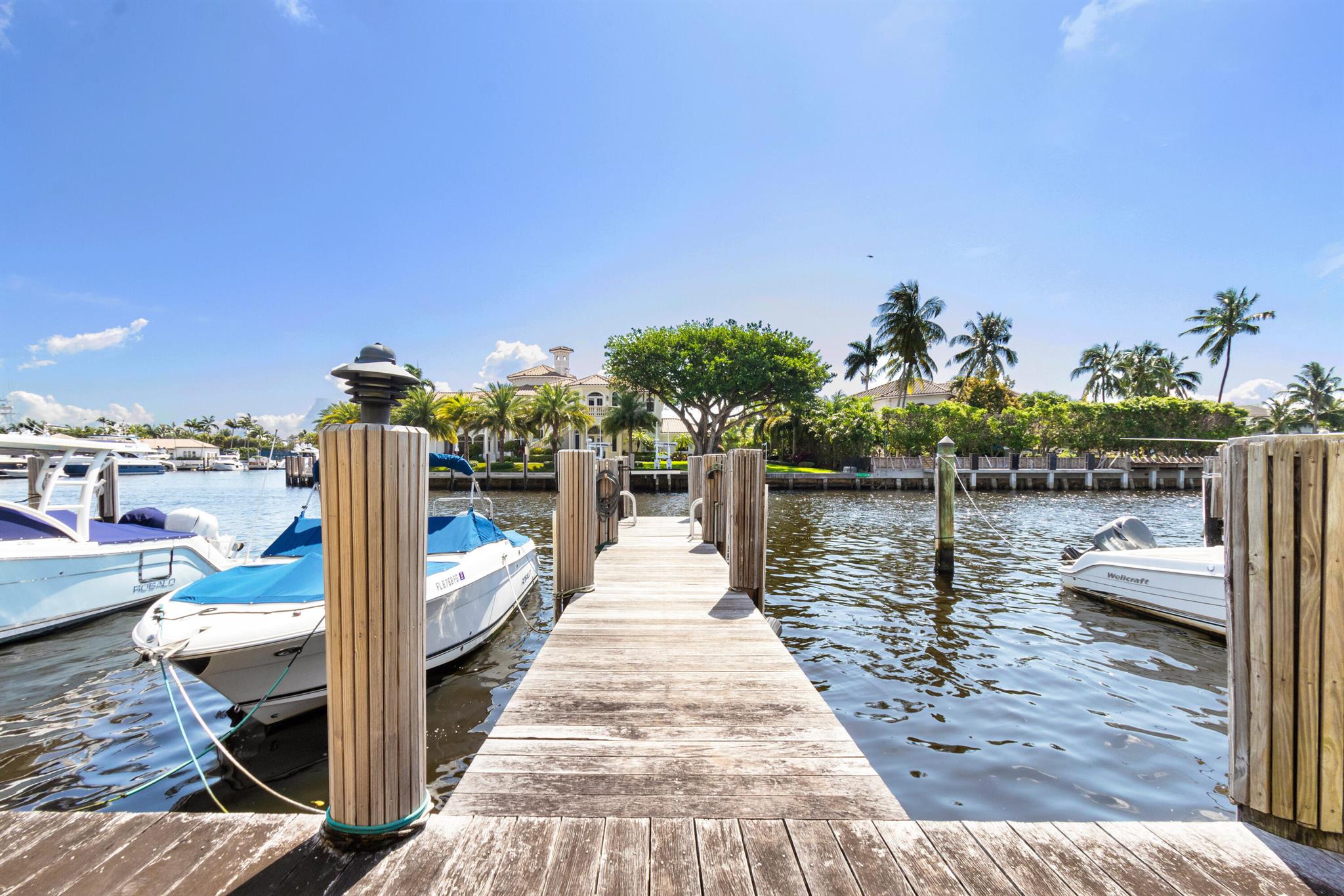 400 N Federal Highway 208