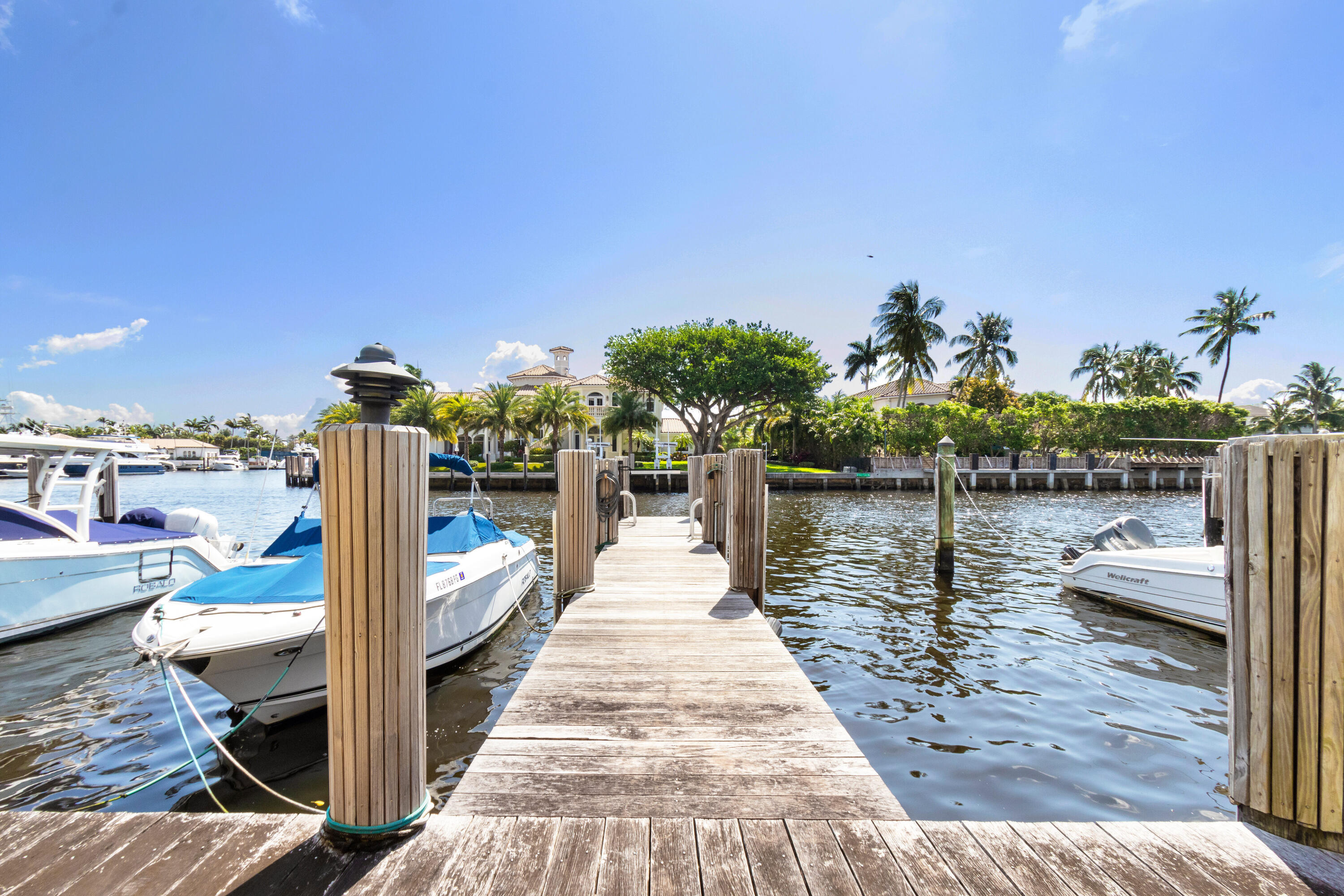 400 N Federal Highway 208