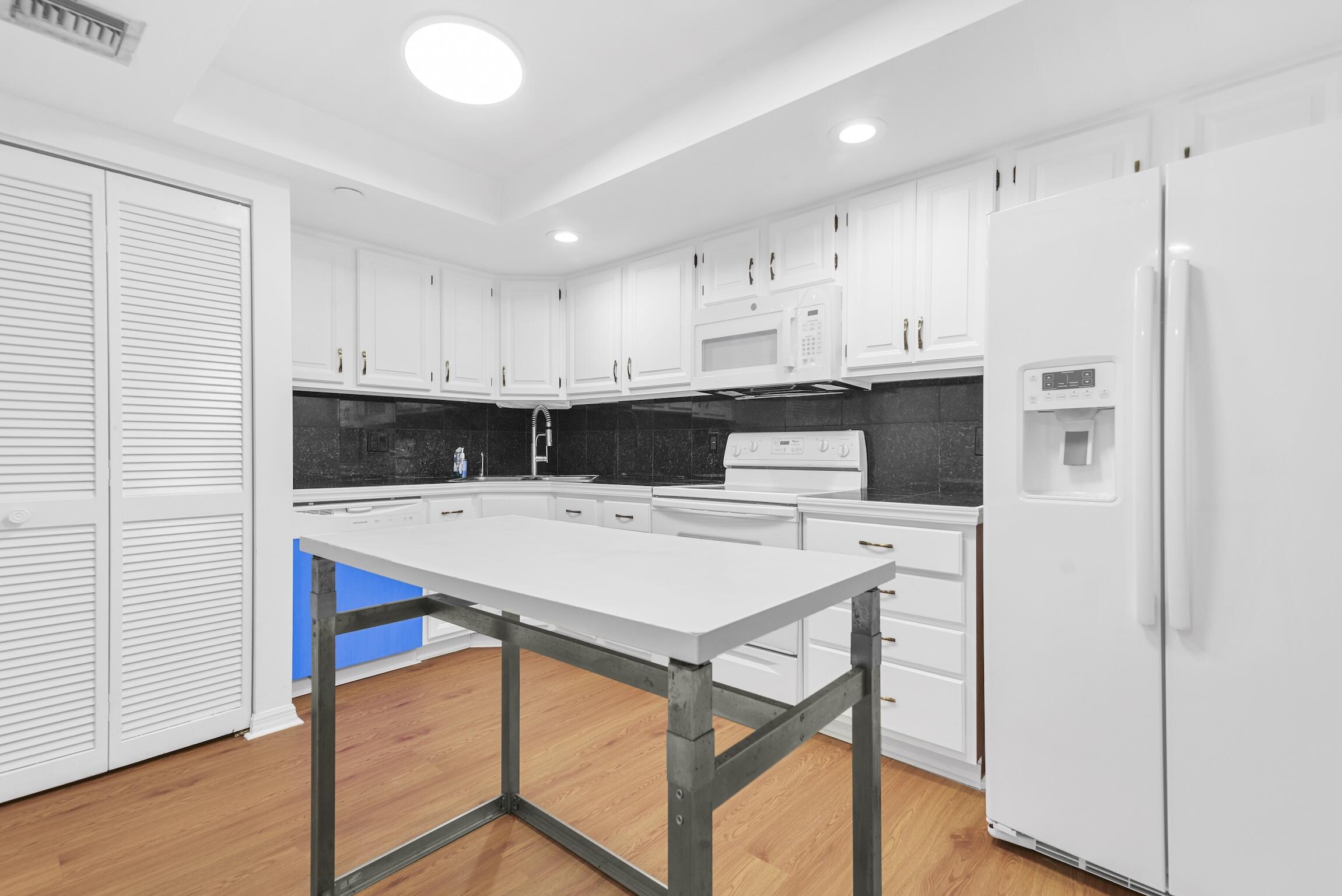 5951 Wellesley Park Drive 304