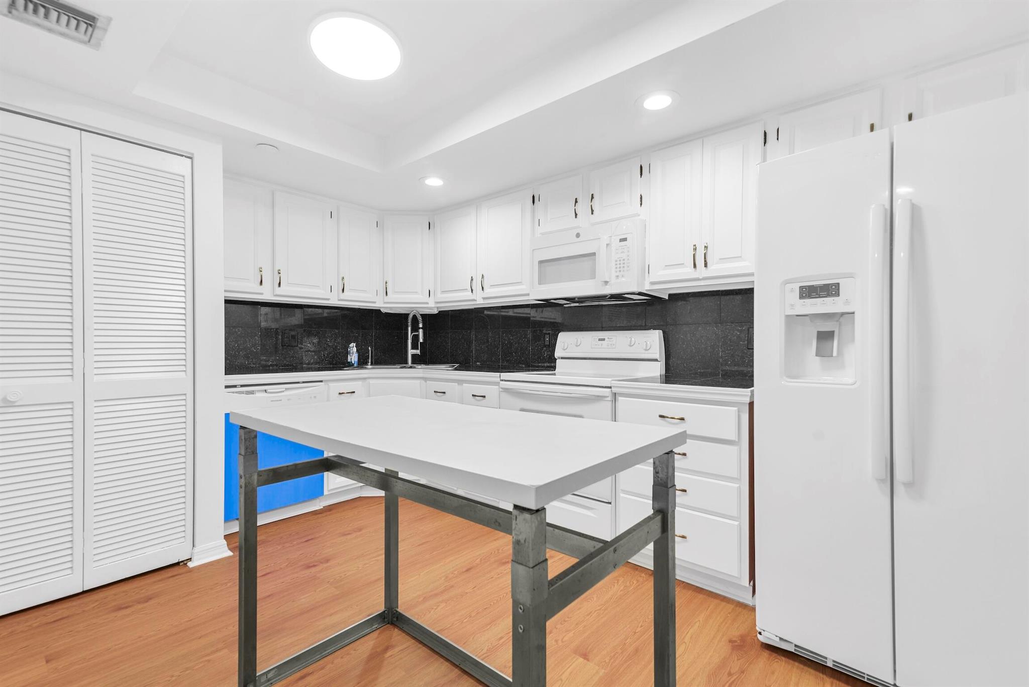 5951 Wellesley Park Drive 304