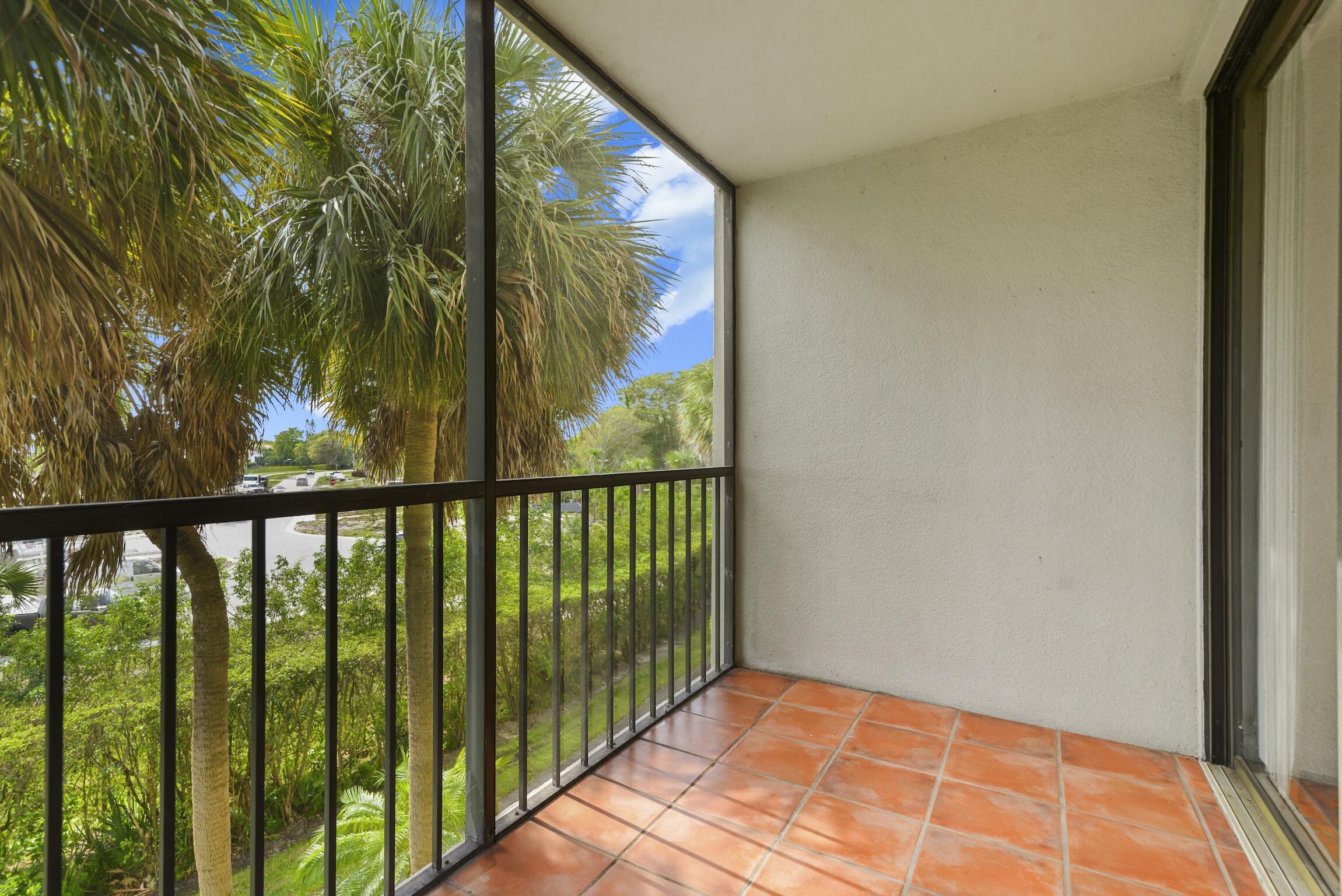 5951 Wellesley Park Drive 304