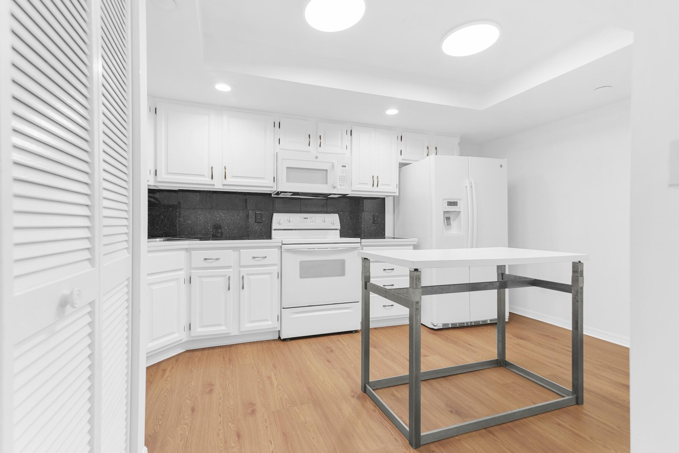 5951 Wellesley Park Drive 304