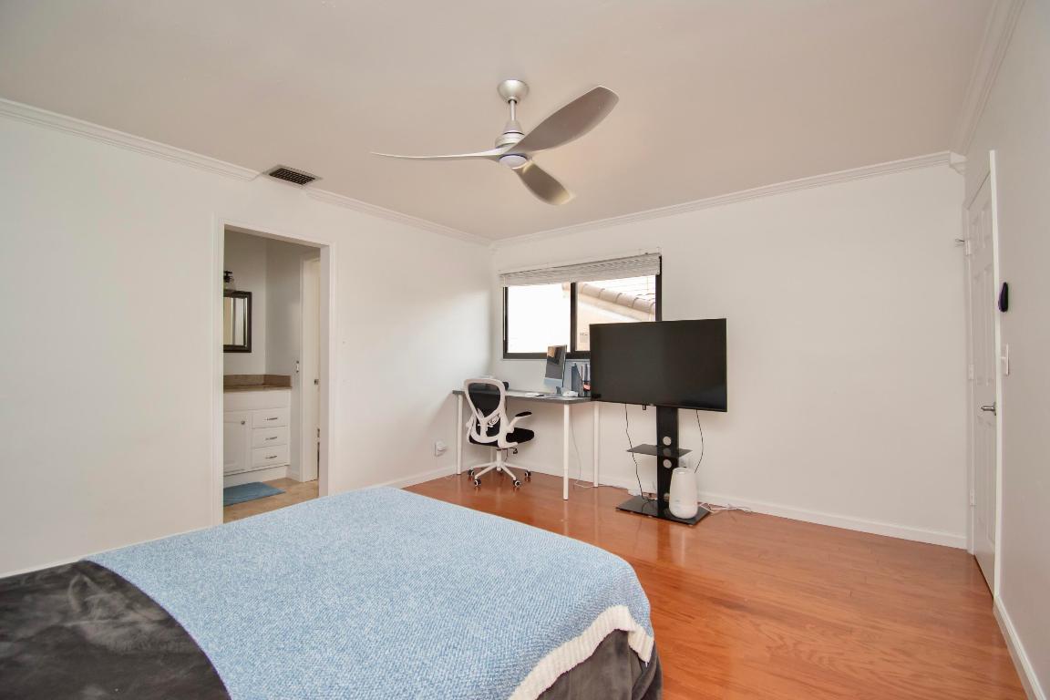 22352 Pineapple Walk Drive