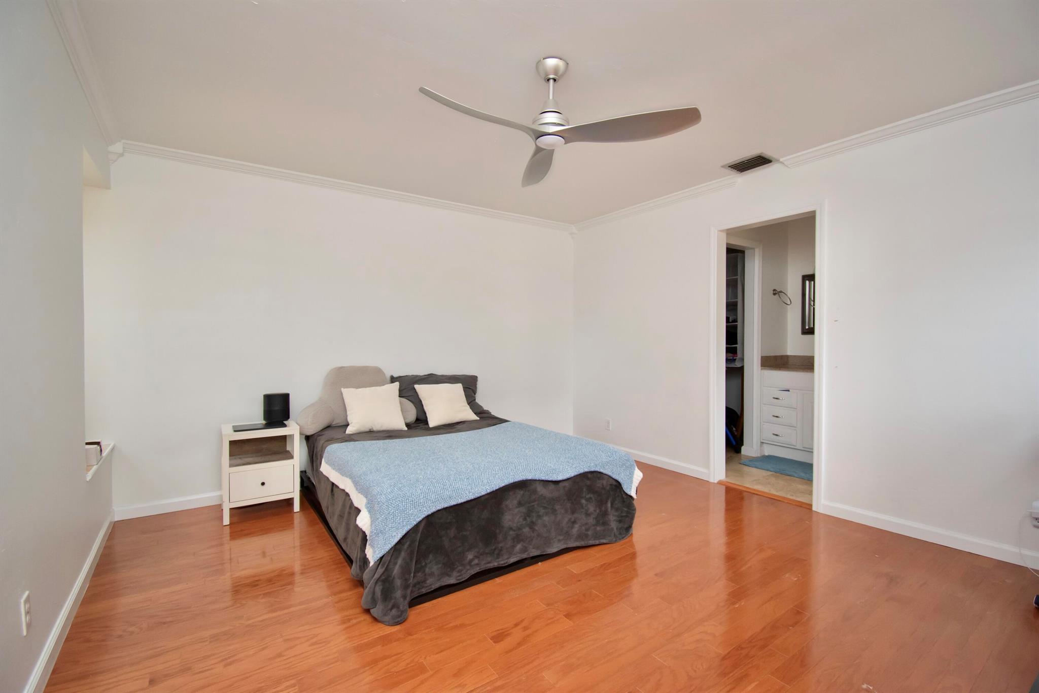 22352 Pineapple Walk Drive