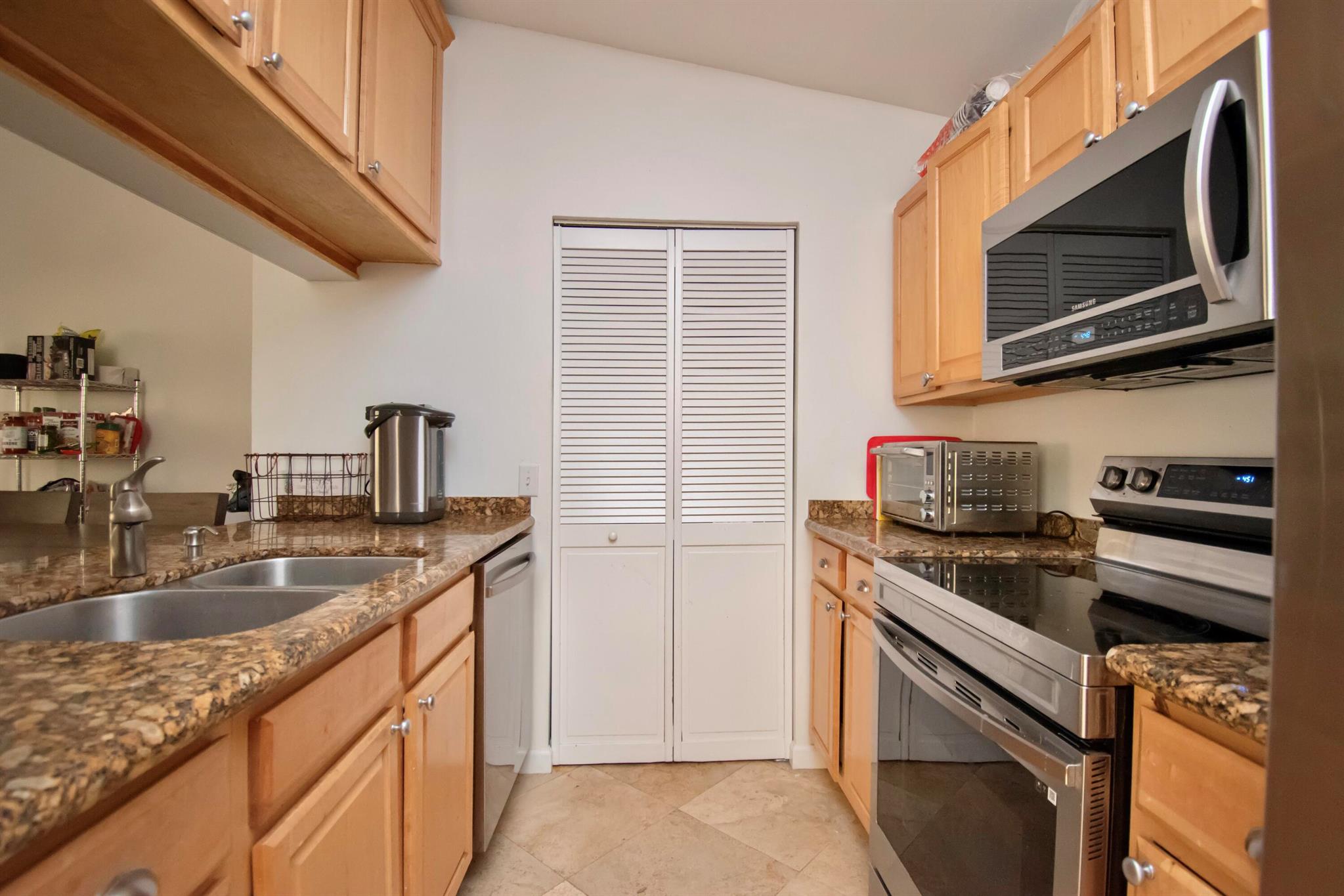 22352 Pineapple Walk Drive