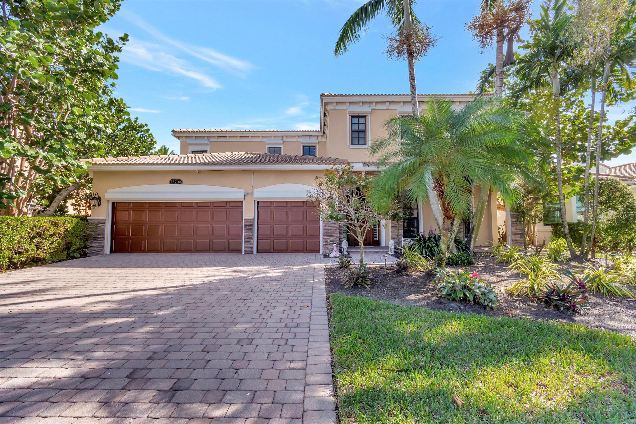 15700 Glencrest Avenue