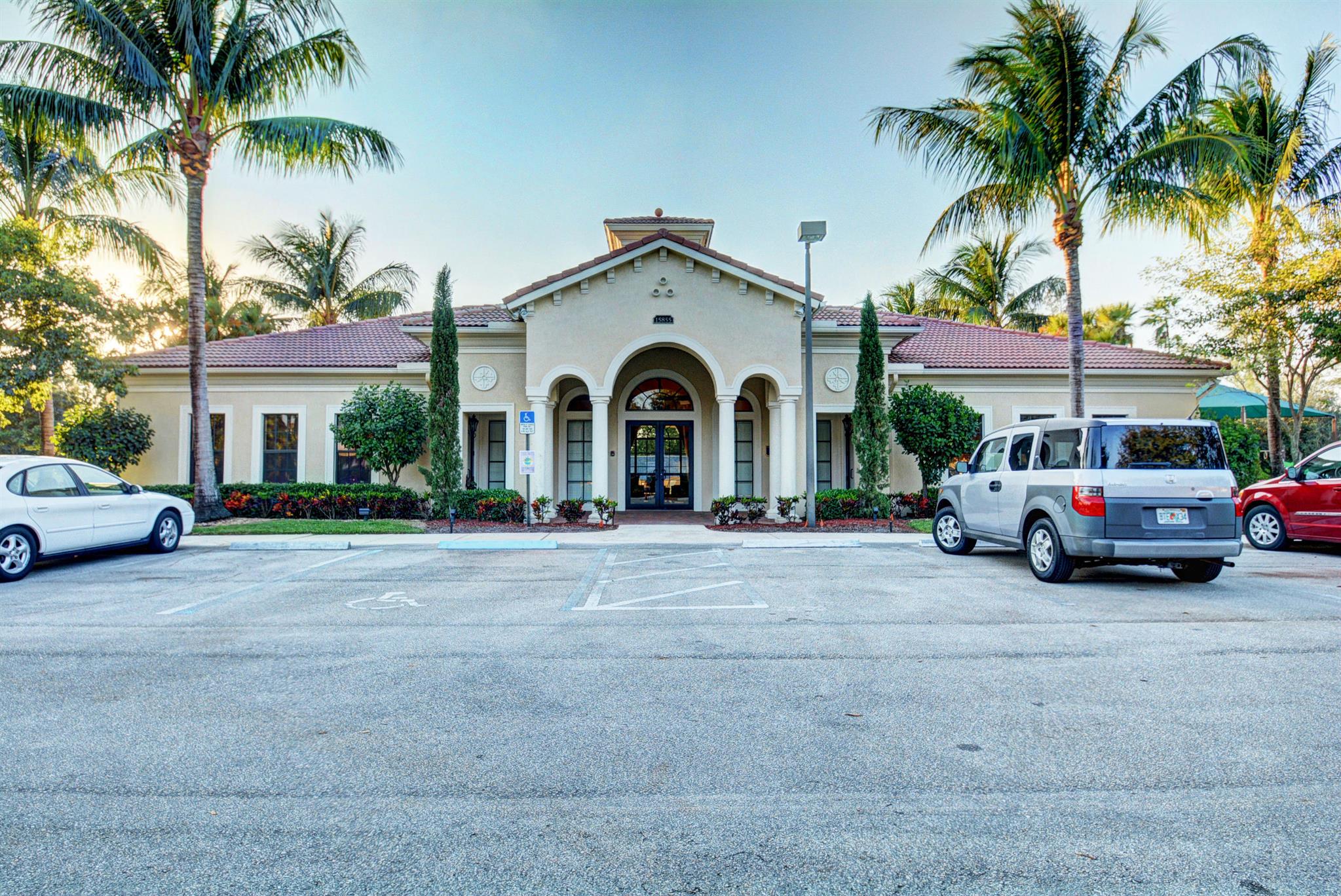 15700 Glencrest Avenue