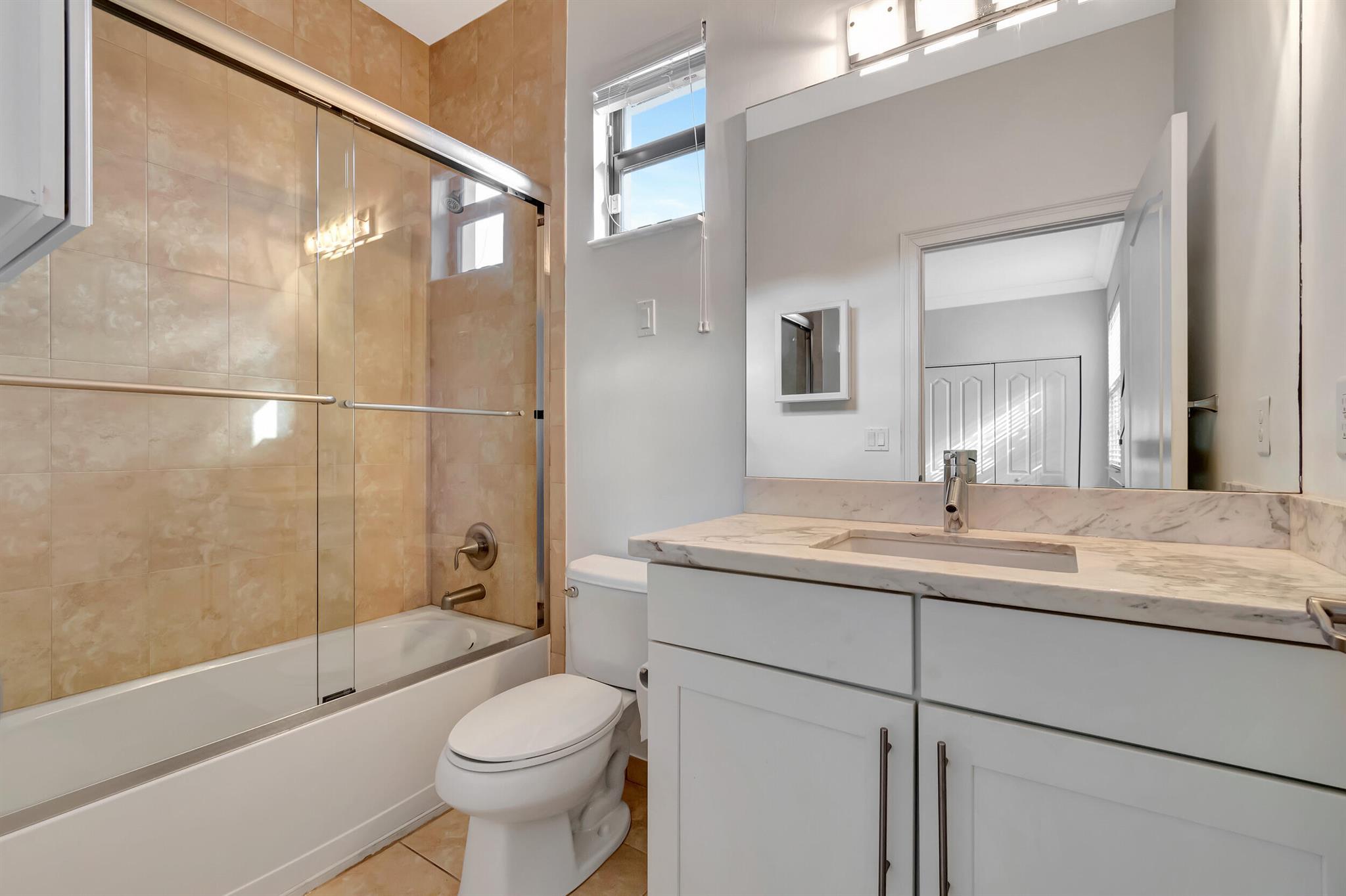 15700 Glencrest Avenue