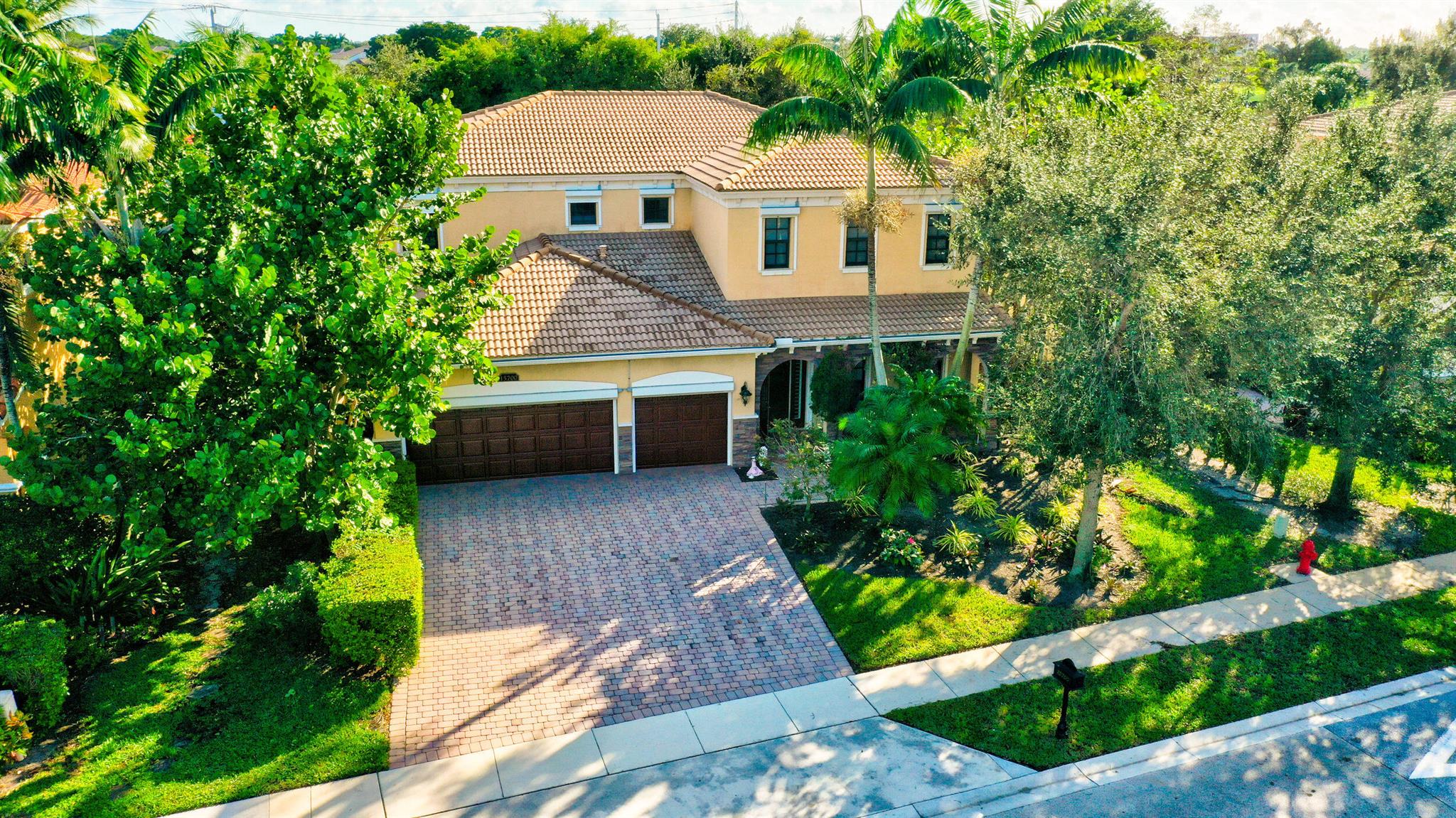 15700 Glencrest Avenue