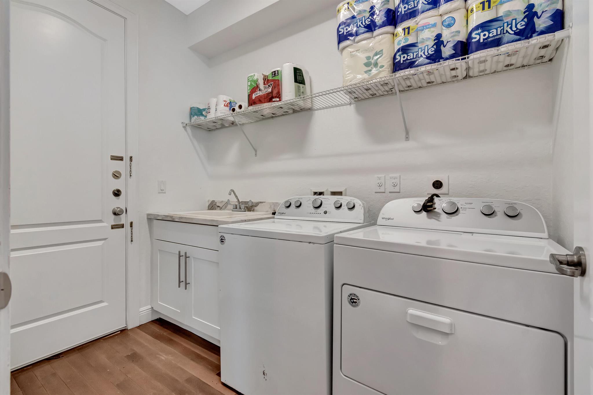 15700 Glencrest Avenue