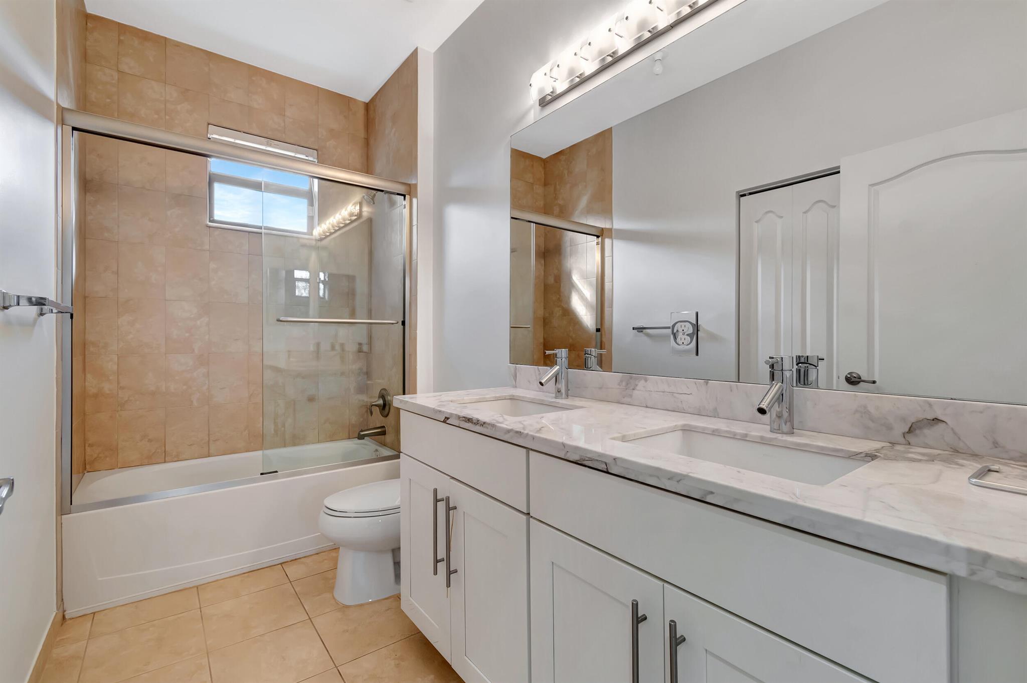 15700 Glencrest Avenue