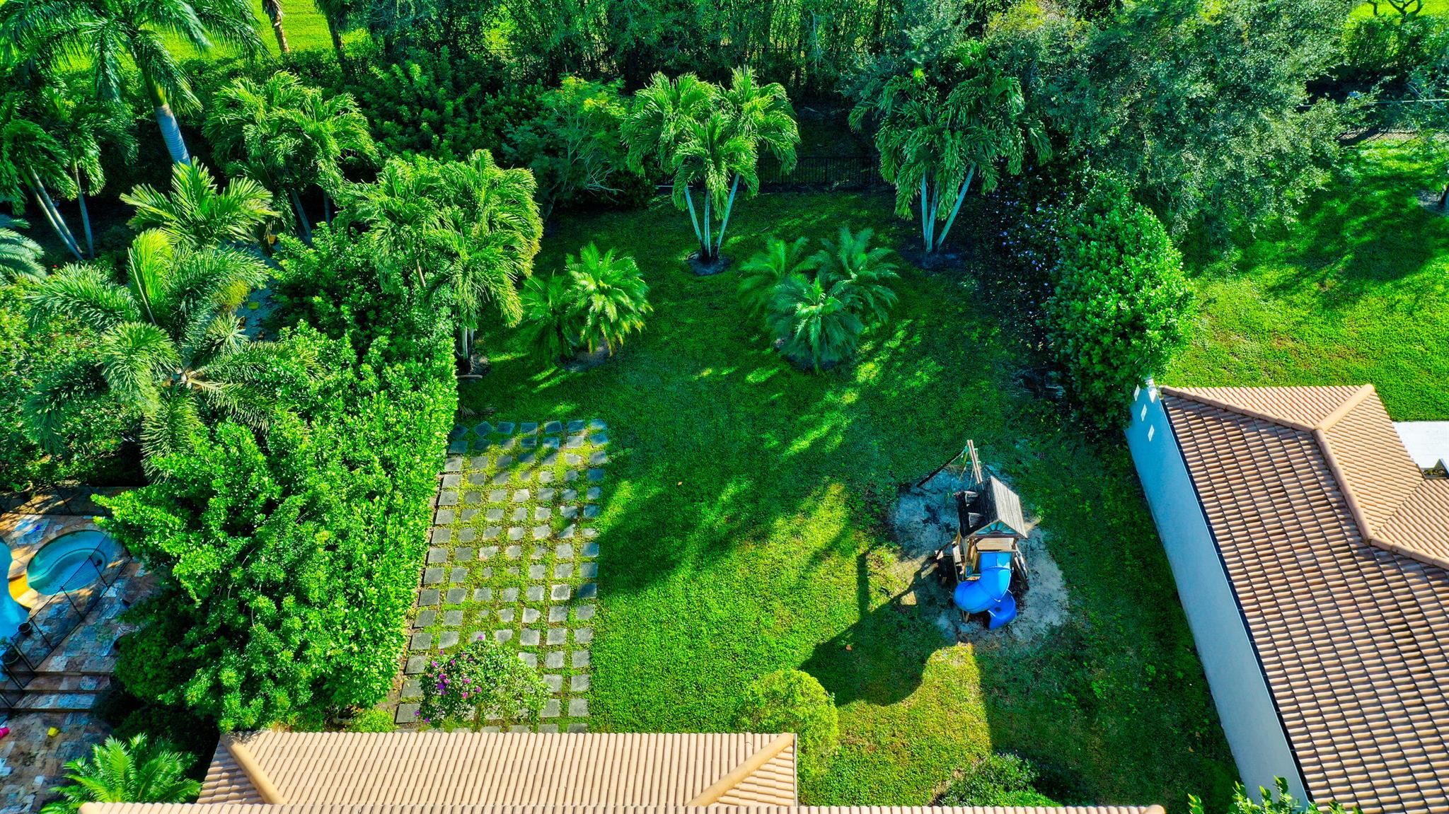 15700 Glencrest Avenue