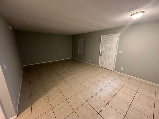 4931 Wedgewood Way 3