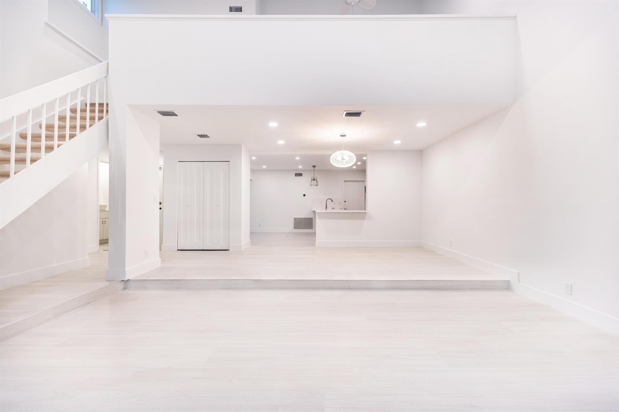 7860 Stanway Place W