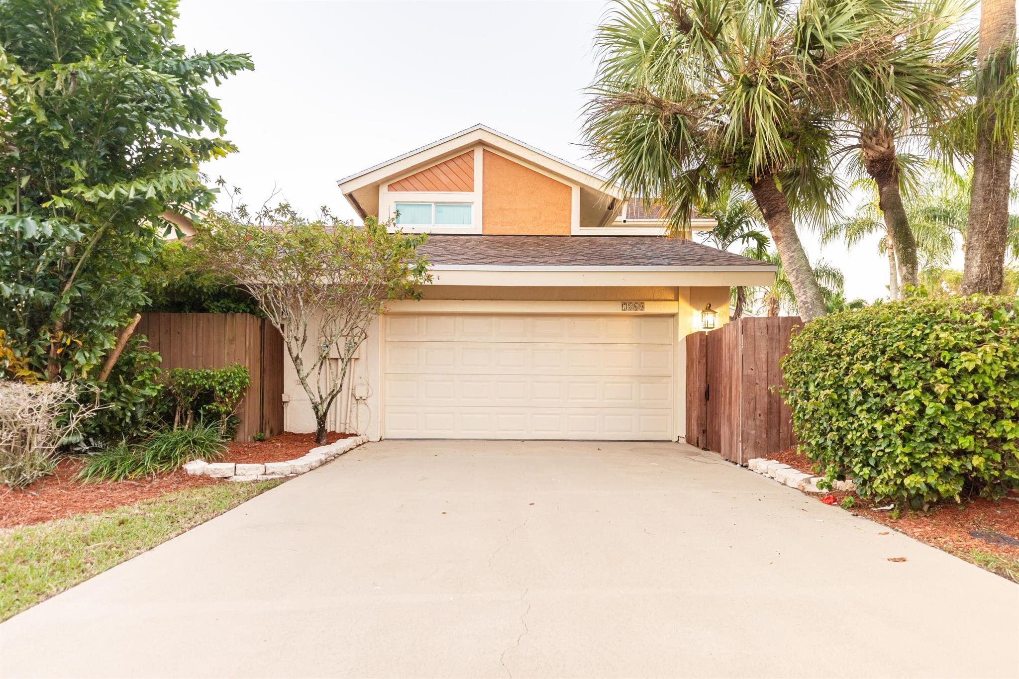 7860 Stanway Place W