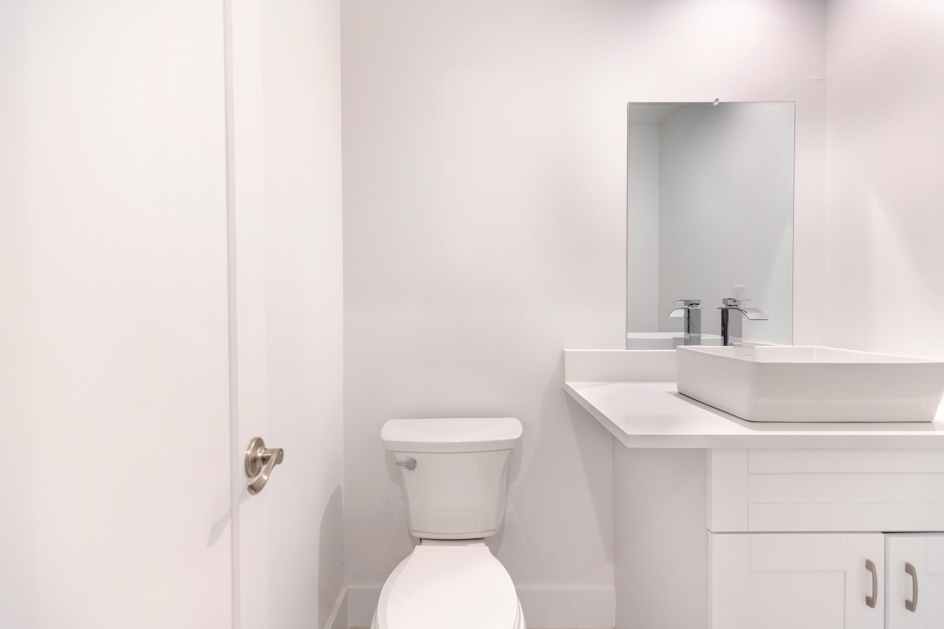 7860 Stanway Place W