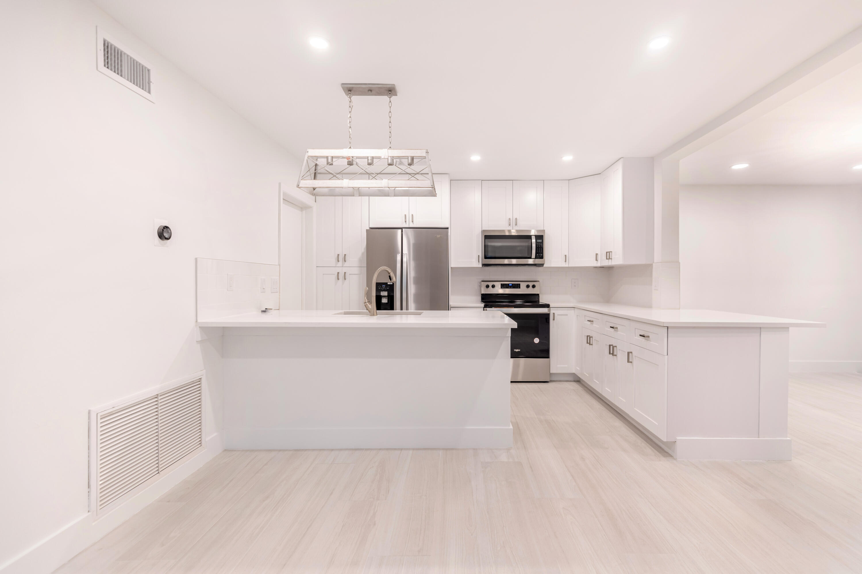 7860 Stanway Place W