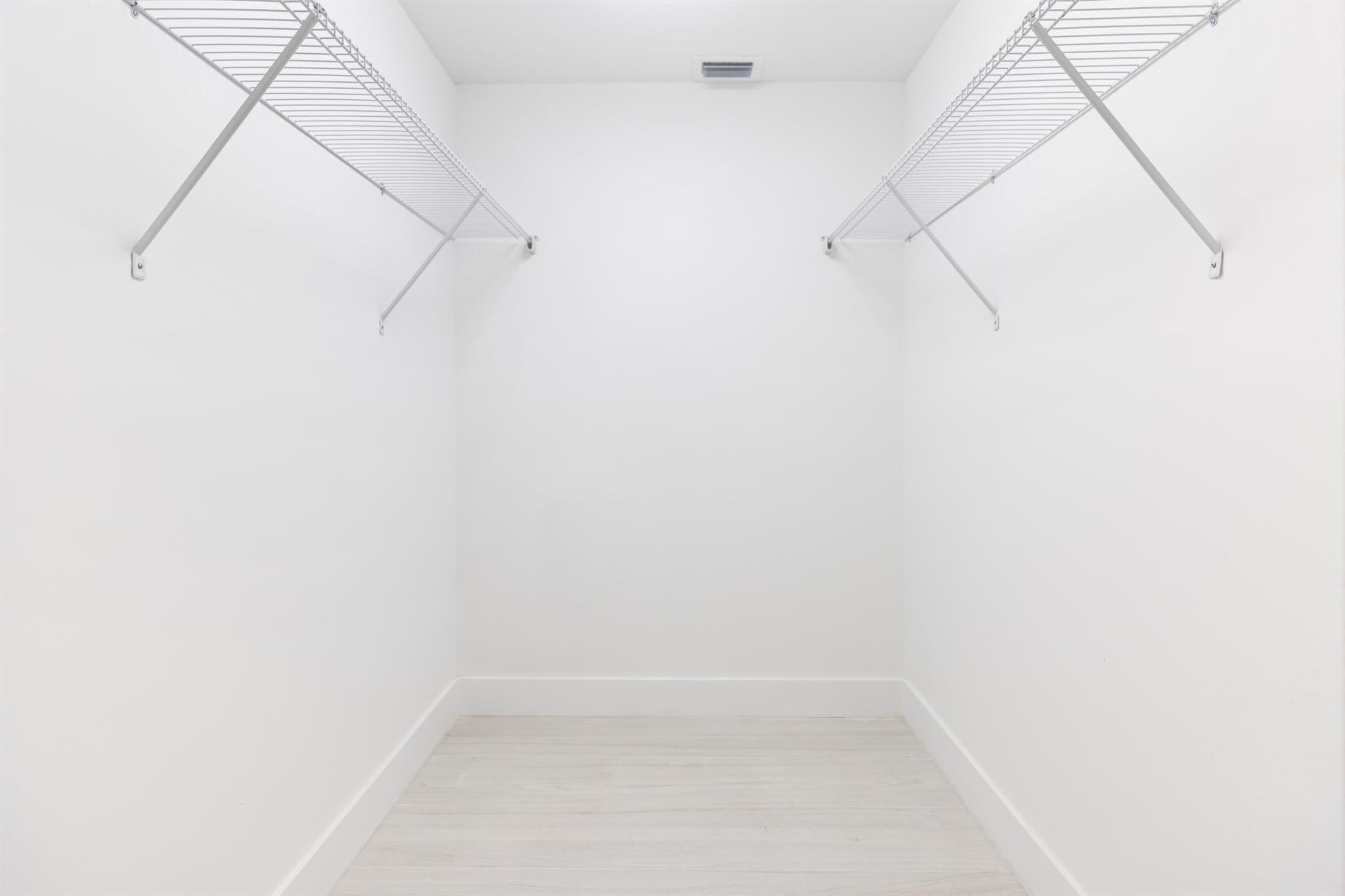 7860 Stanway Place W