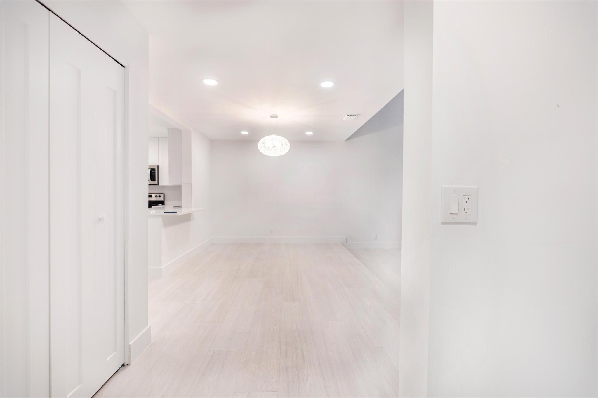 7860 Stanway Place W