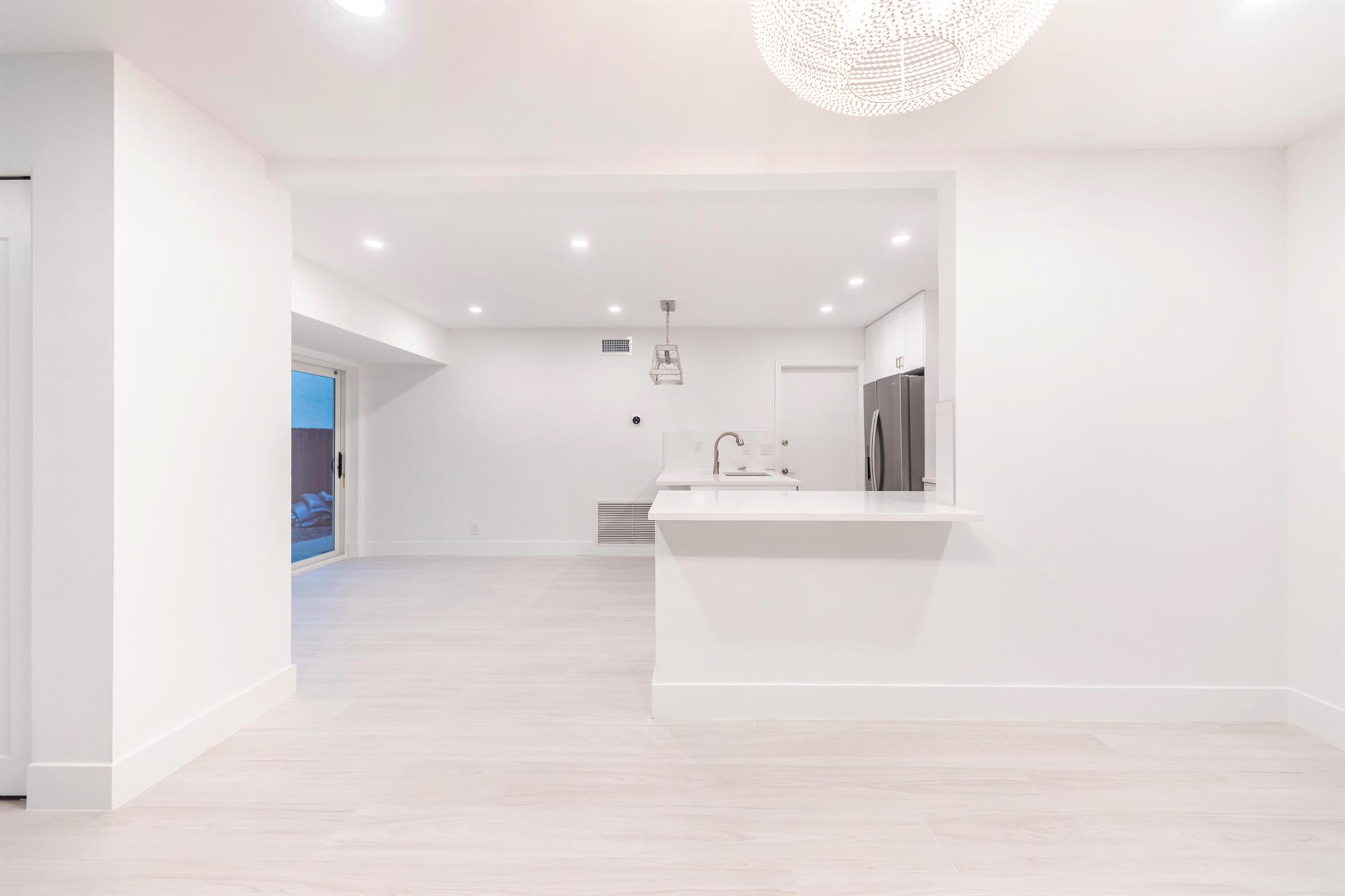 7860 Stanway Place W